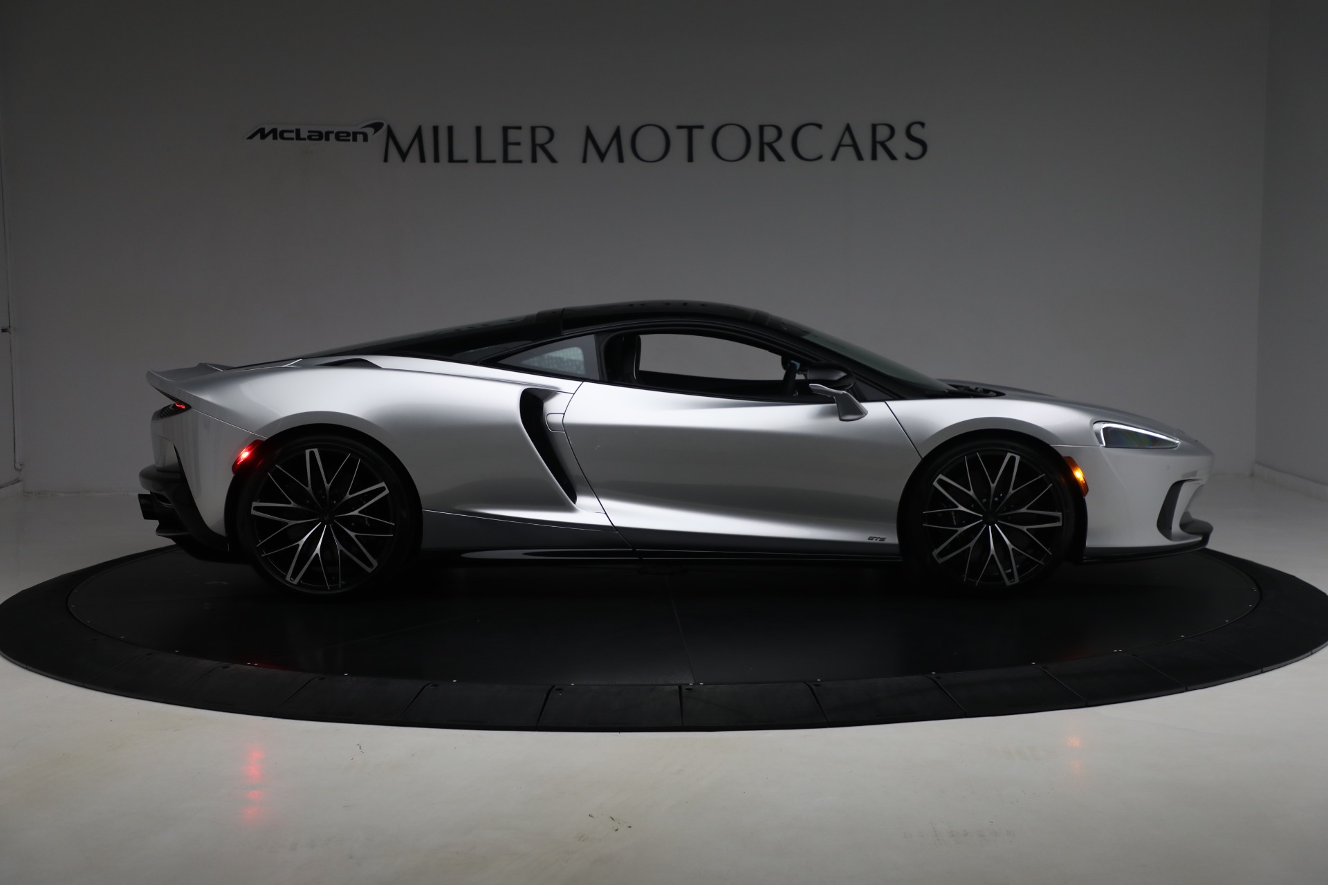 New-2025-McLaren-GTS-TechLux