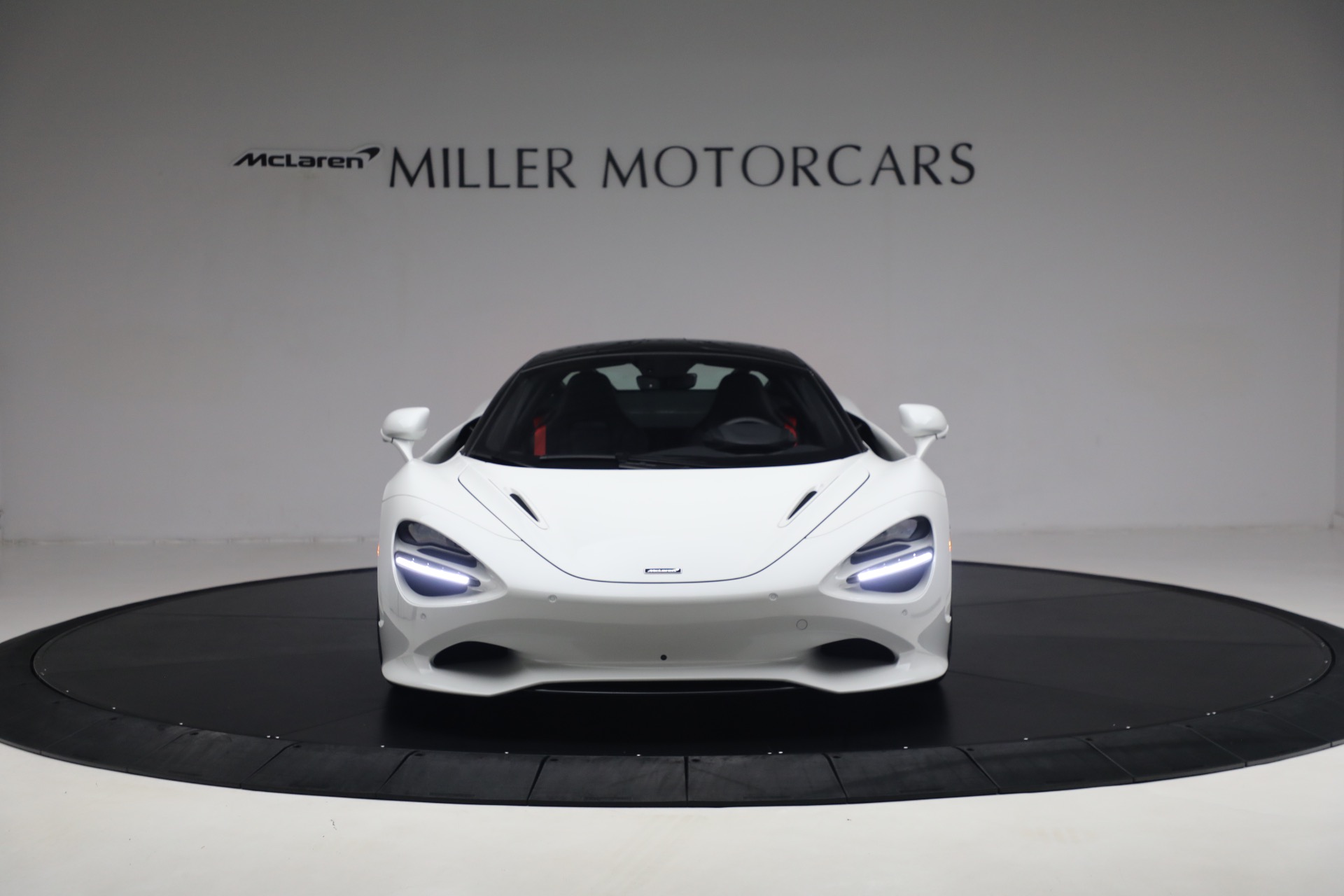 New-2024-McLaren-750S-TechLux