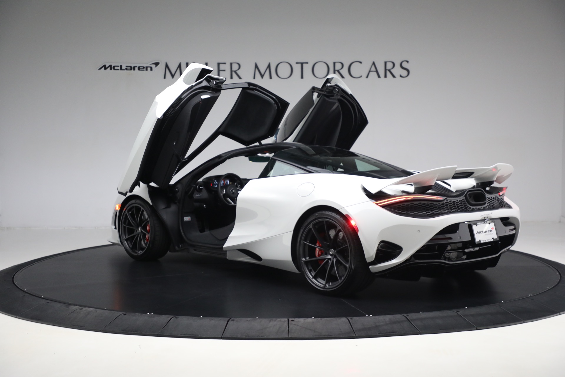 New-2024-McLaren-750S-TechLux