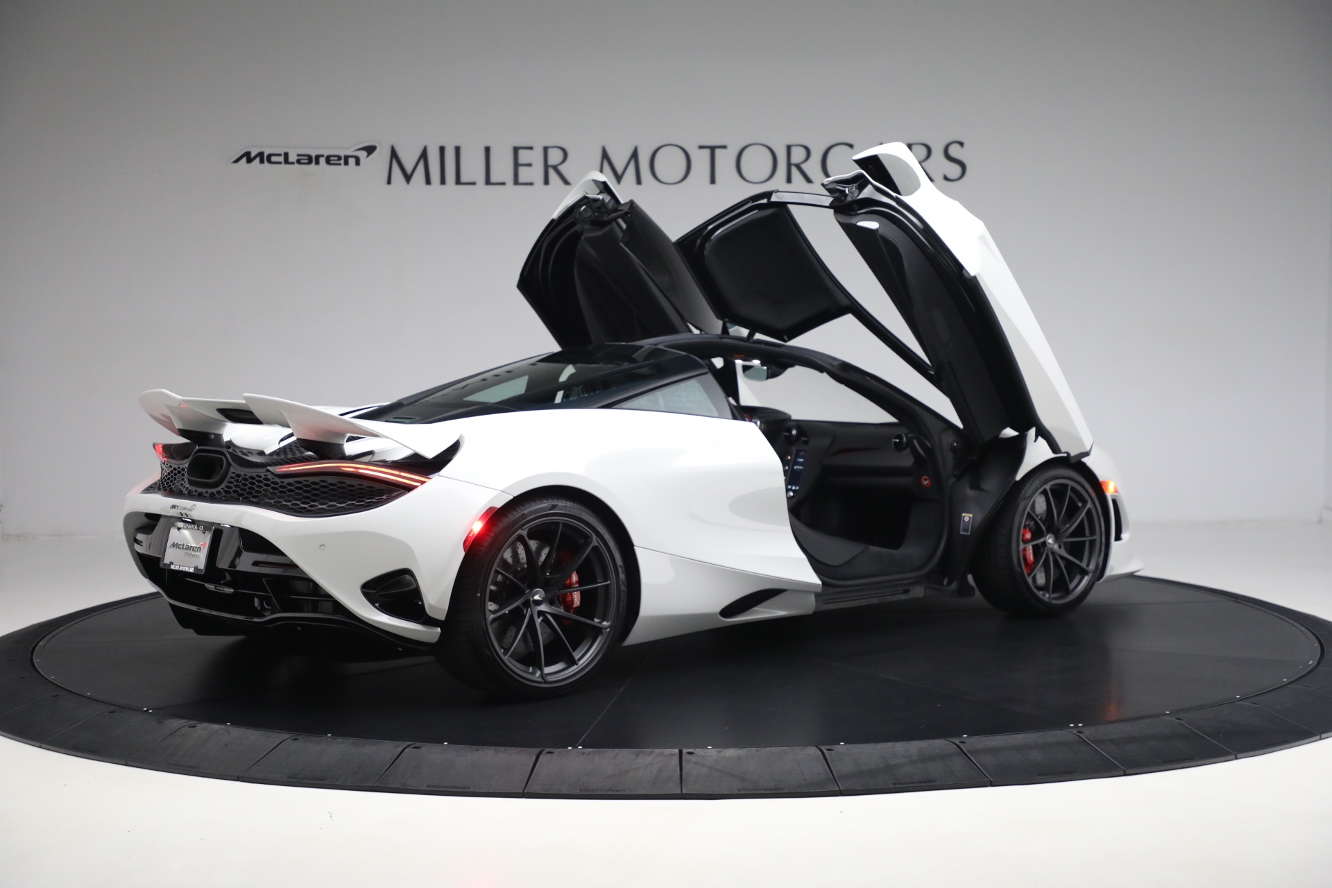 New-2024-McLaren-750S-TechLux