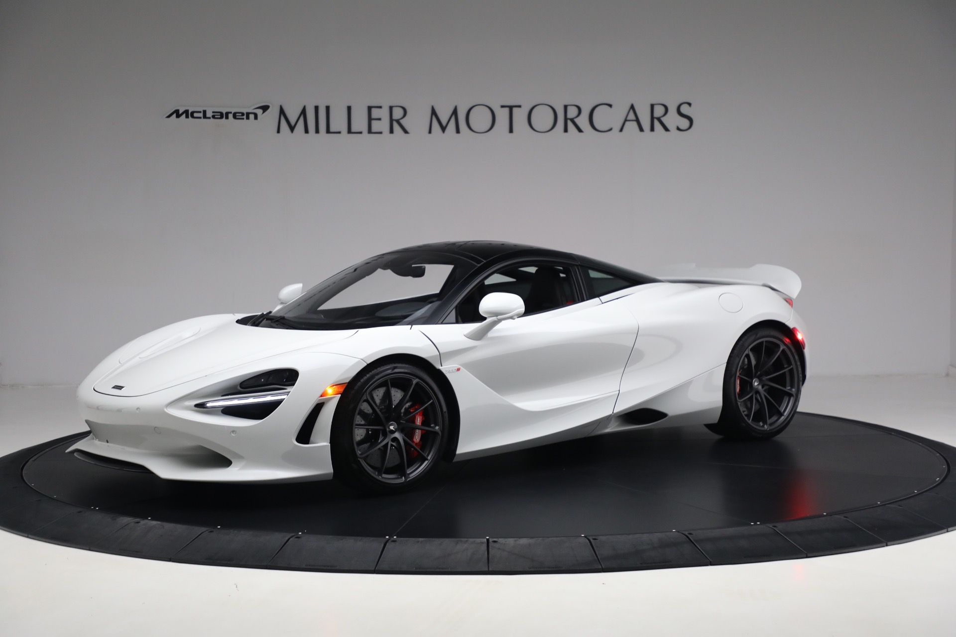 New-2024-McLaren-750S-TechLux