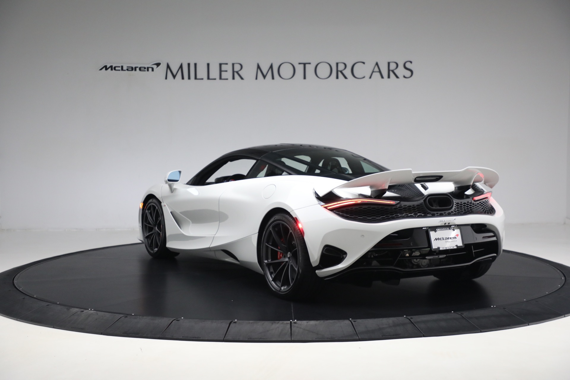 New-2024-McLaren-750S-TechLux