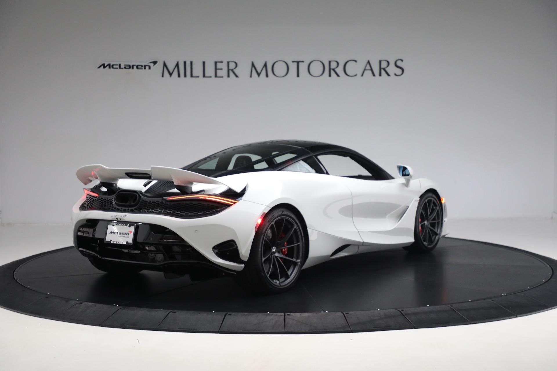 New-2024-McLaren-750S-TechLux