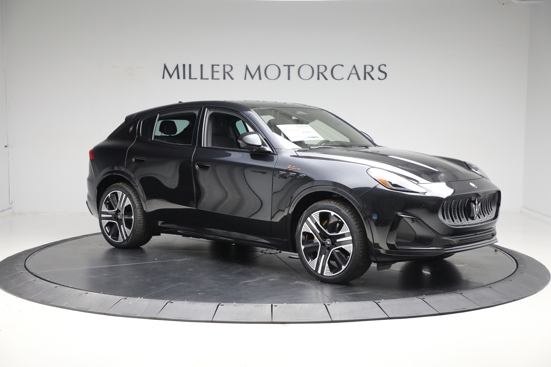 New-2025-Maserati-Grecale-Folgore---Fully-Electric-Vehicle