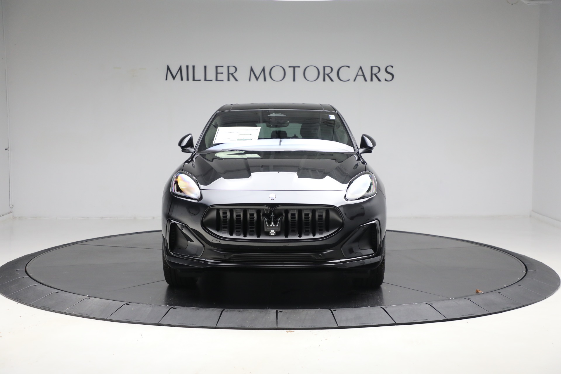 New-2025-Maserati-Grecale-Folgore---Fully-Electric-Vehicle