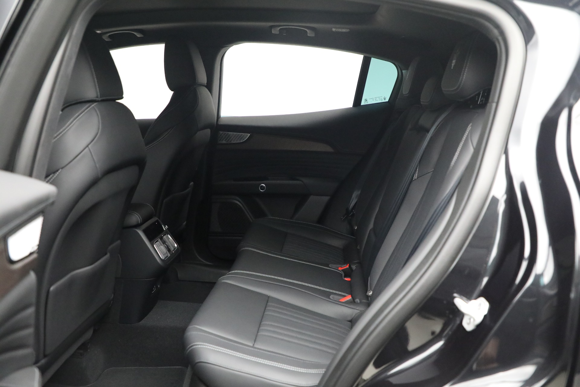 New-2025-Maserati-Grecale-Folgore---Fully-Electric-Vehicle