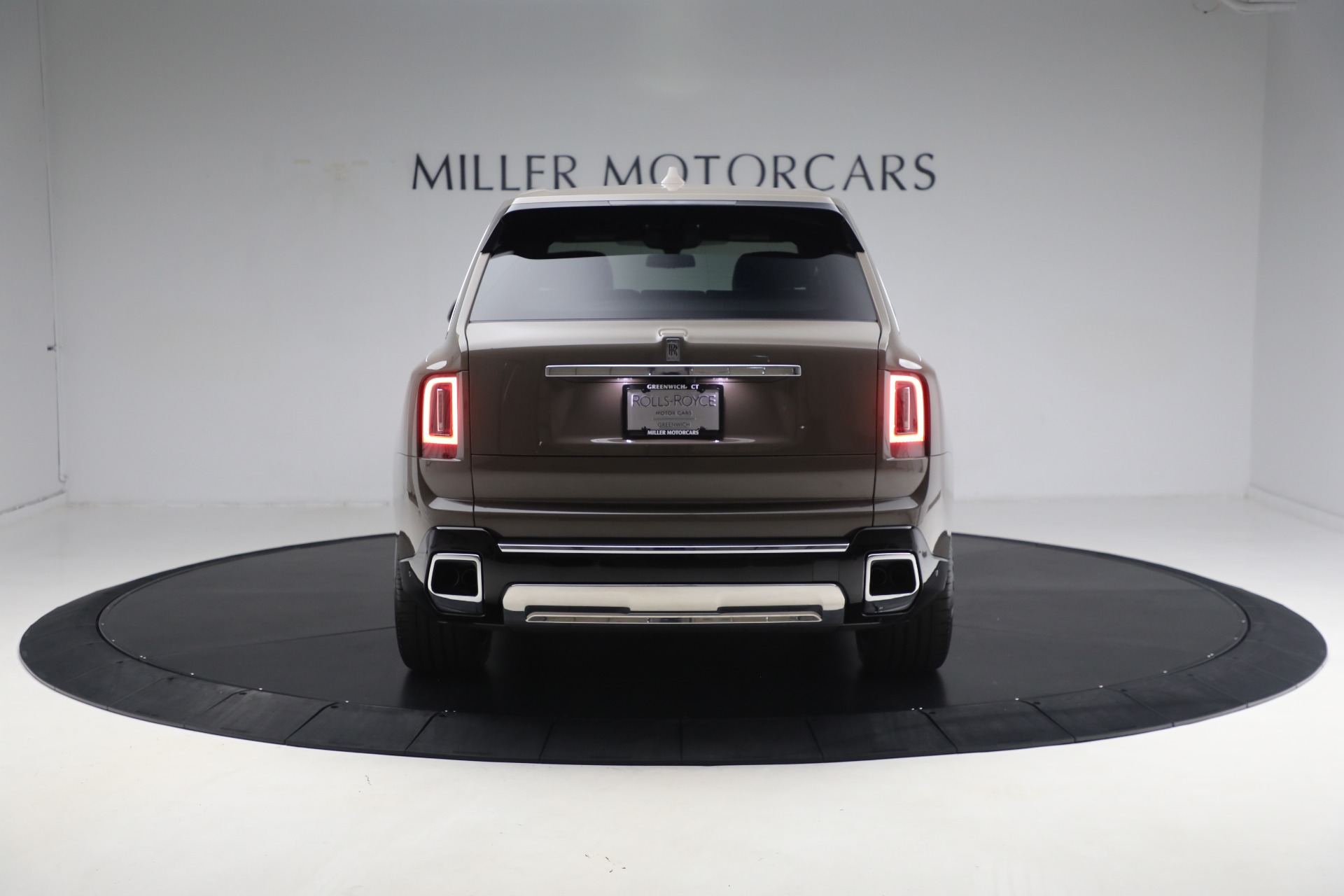 Used-2025-Rolls-Royce-Cullinan