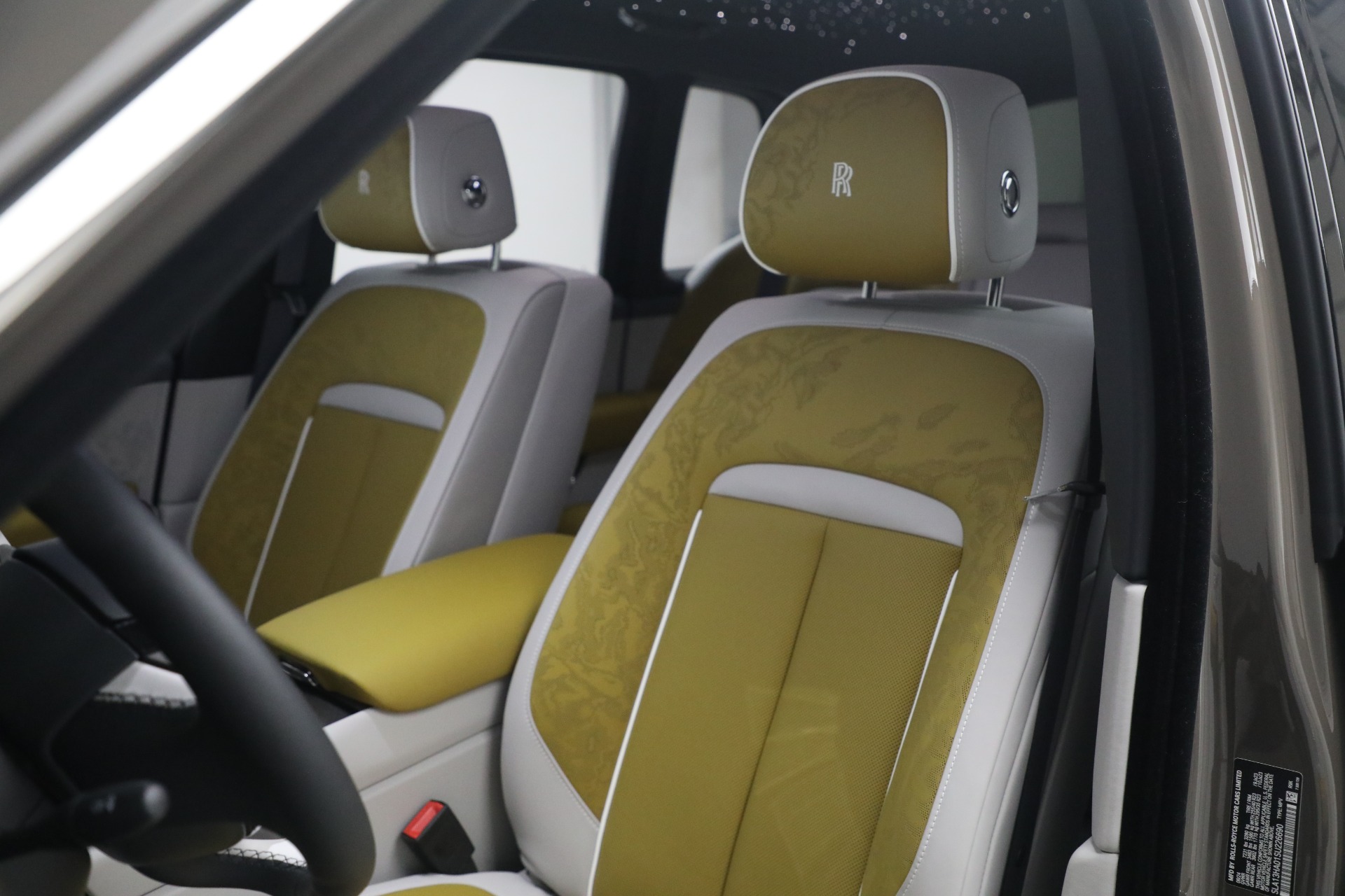 Used-2025-Rolls-Royce-Cullinan