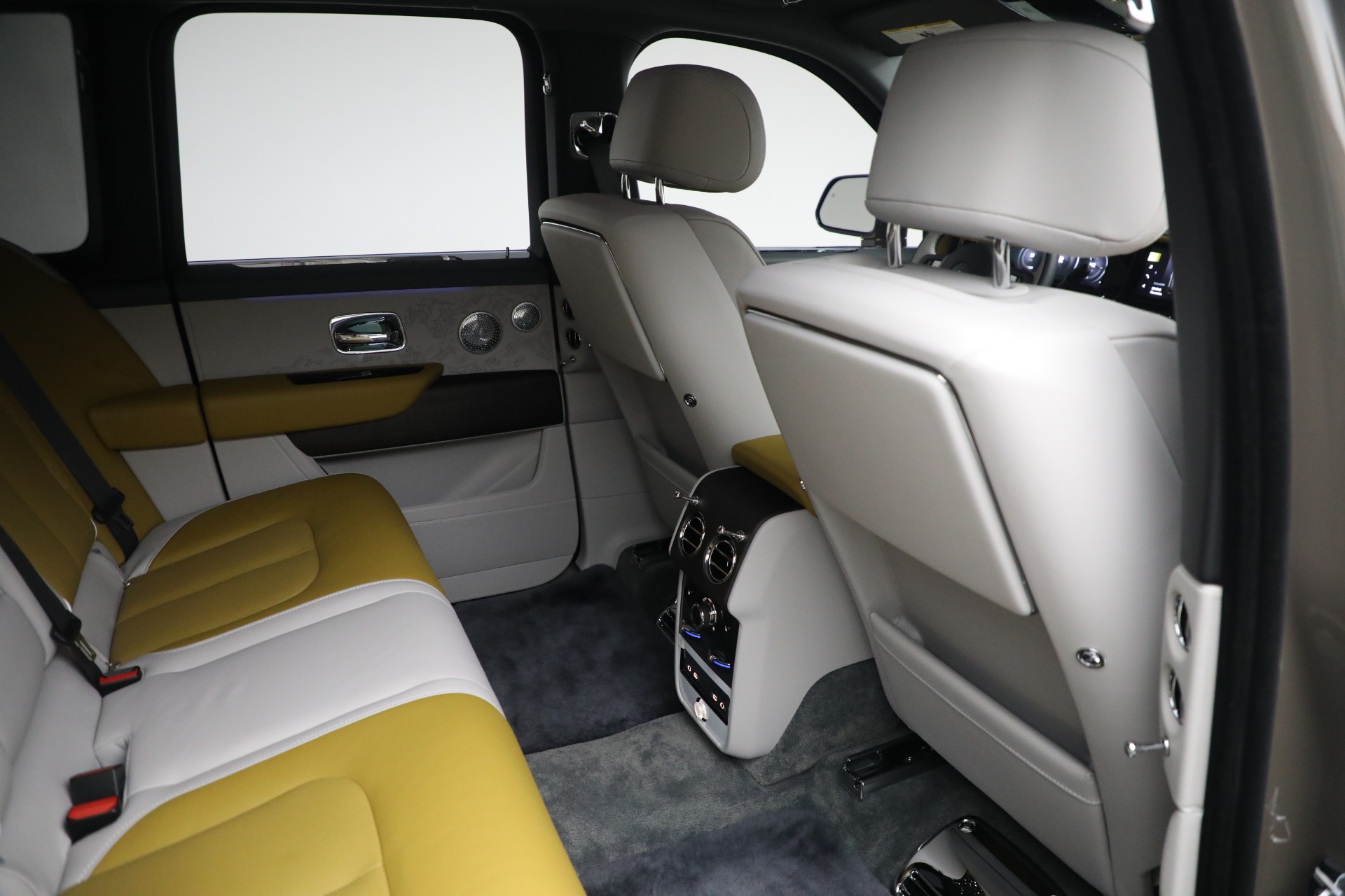 Used-2025-Rolls-Royce-Cullinan