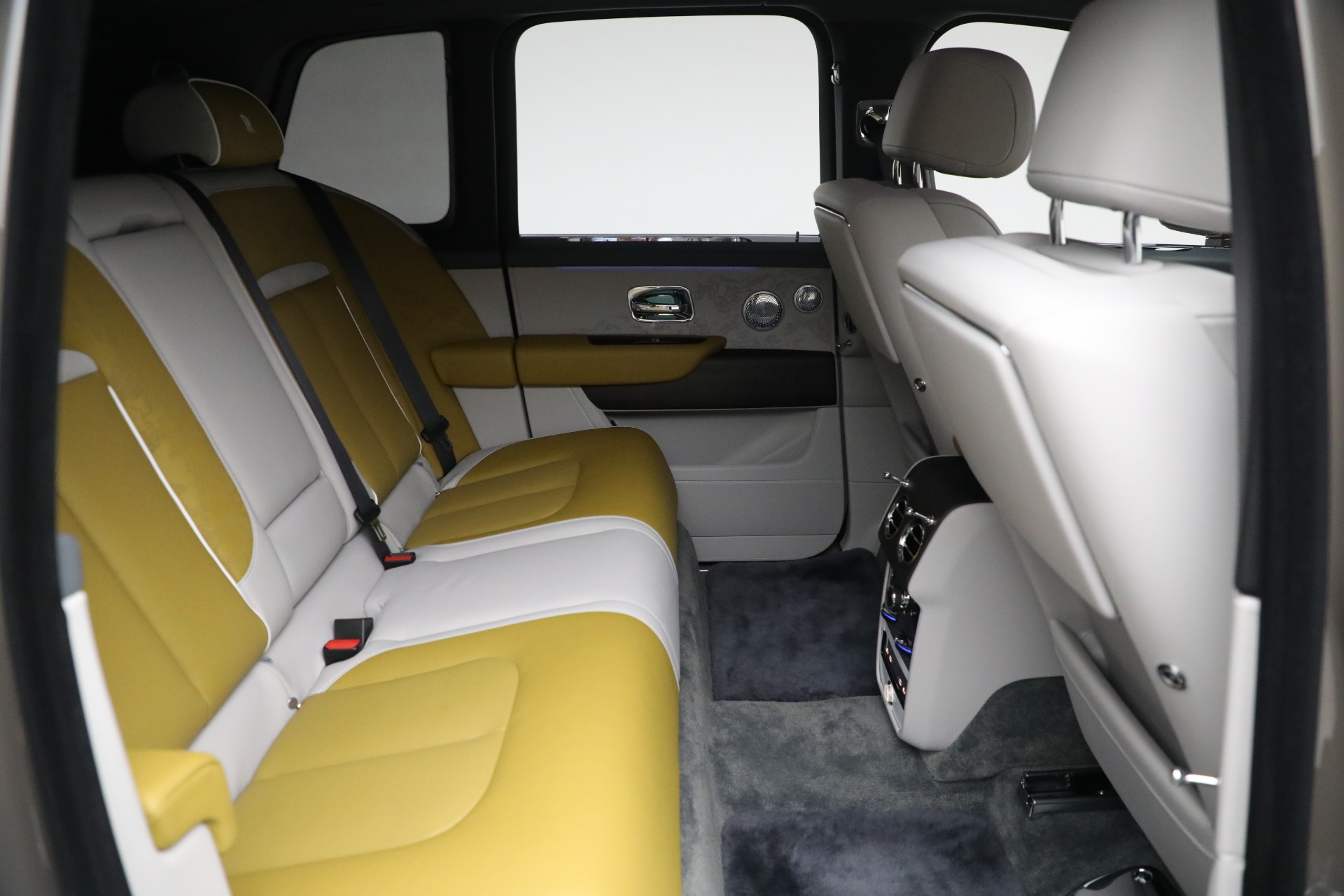 Used-2025-Rolls-Royce-Cullinan