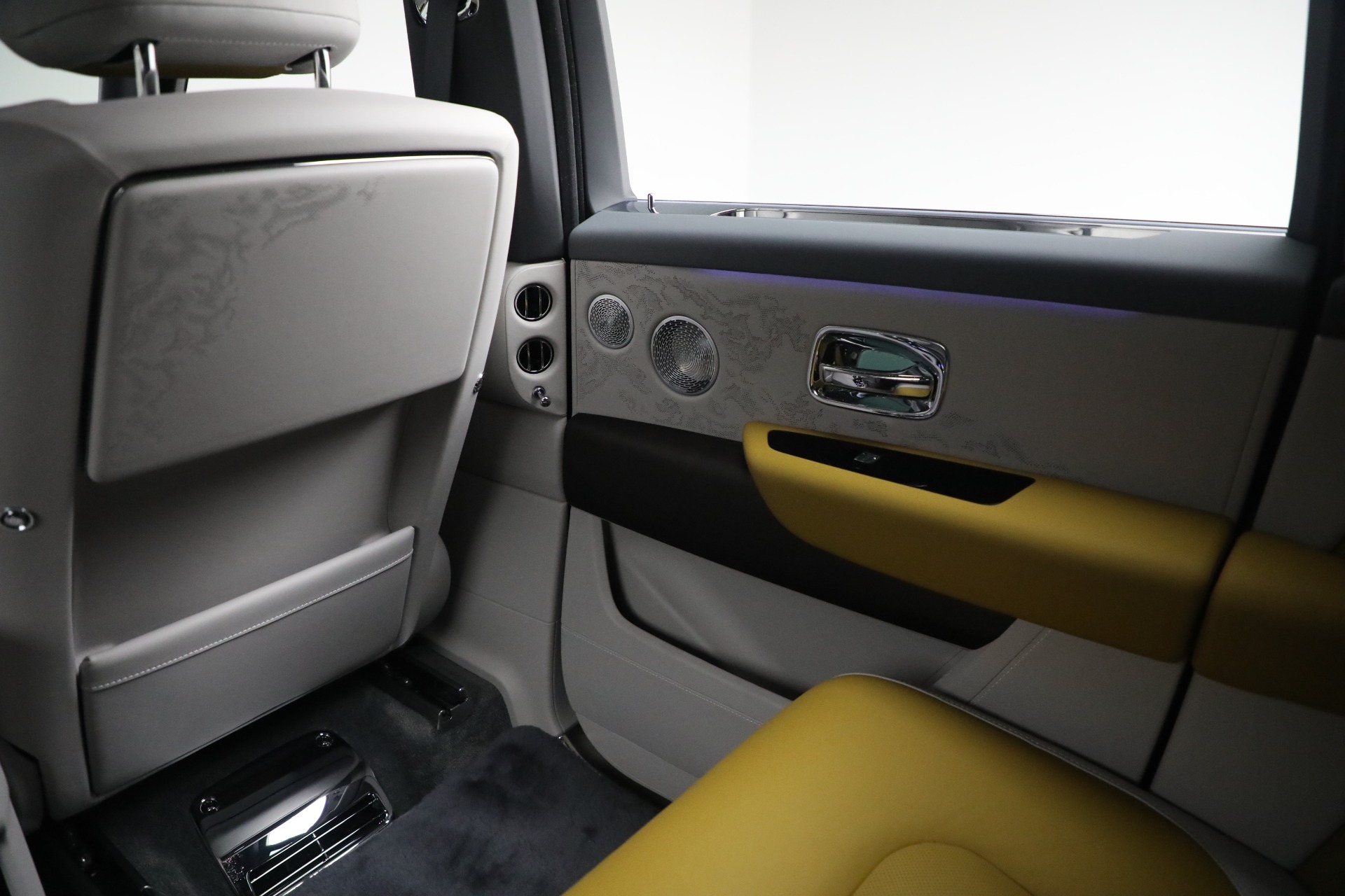 Used-2025-Rolls-Royce-Cullinan