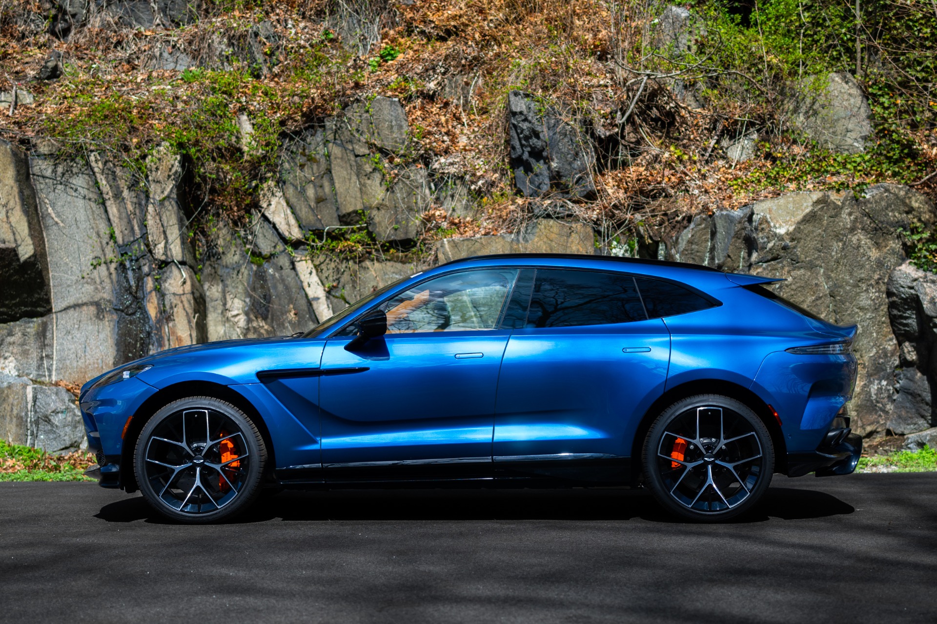 New-2025-Aston-Martin-DBX-707