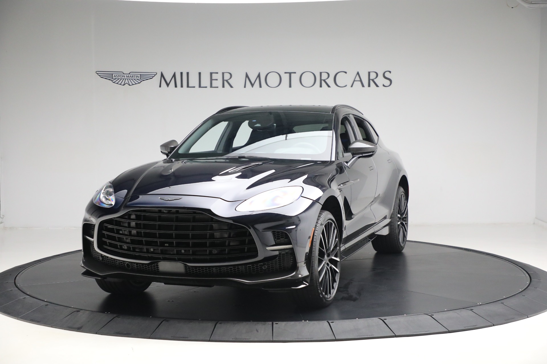 Used-2024-Aston-Martin-DBX-707