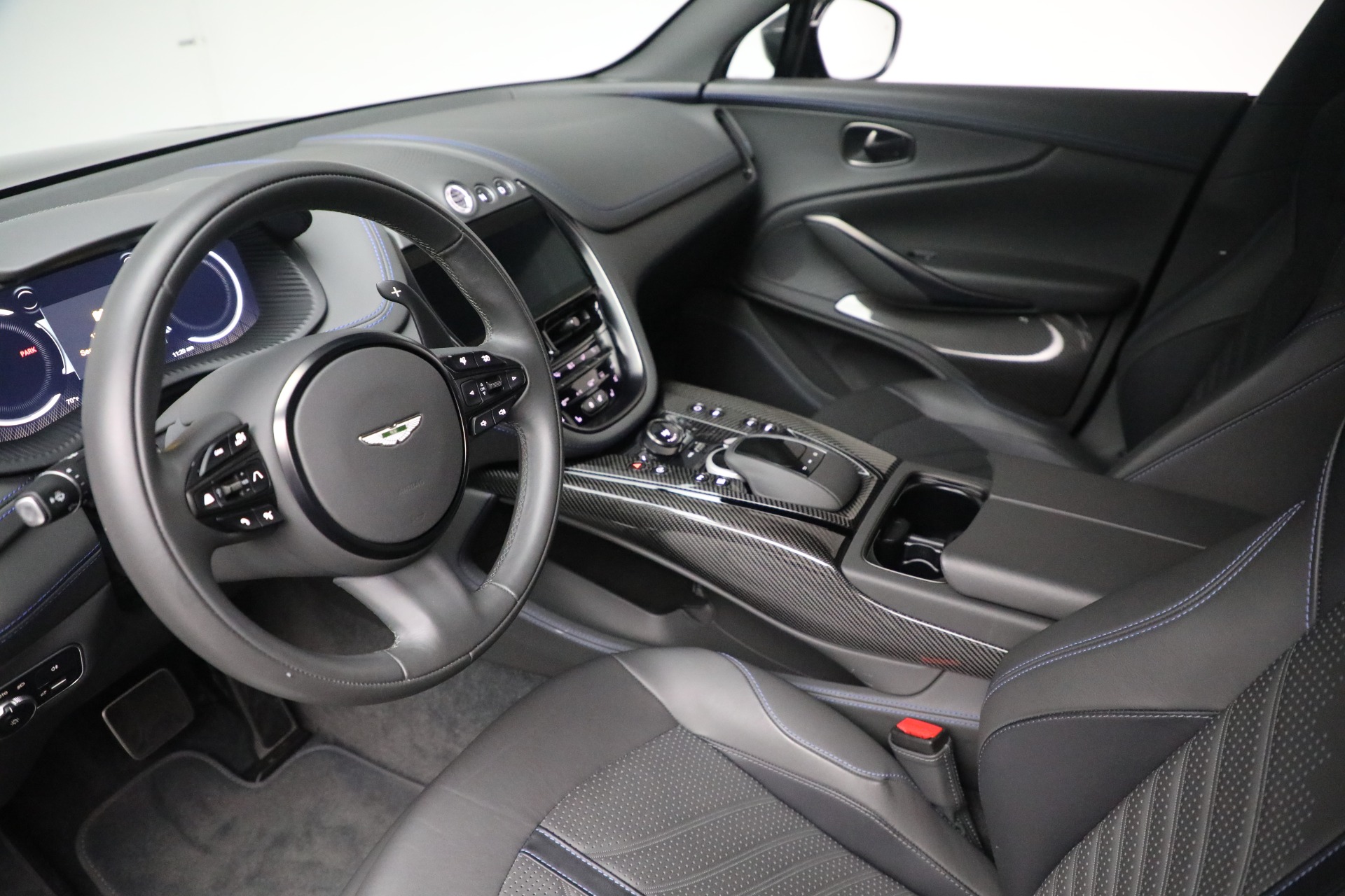 Used-2024-Aston-Martin-DBX-707