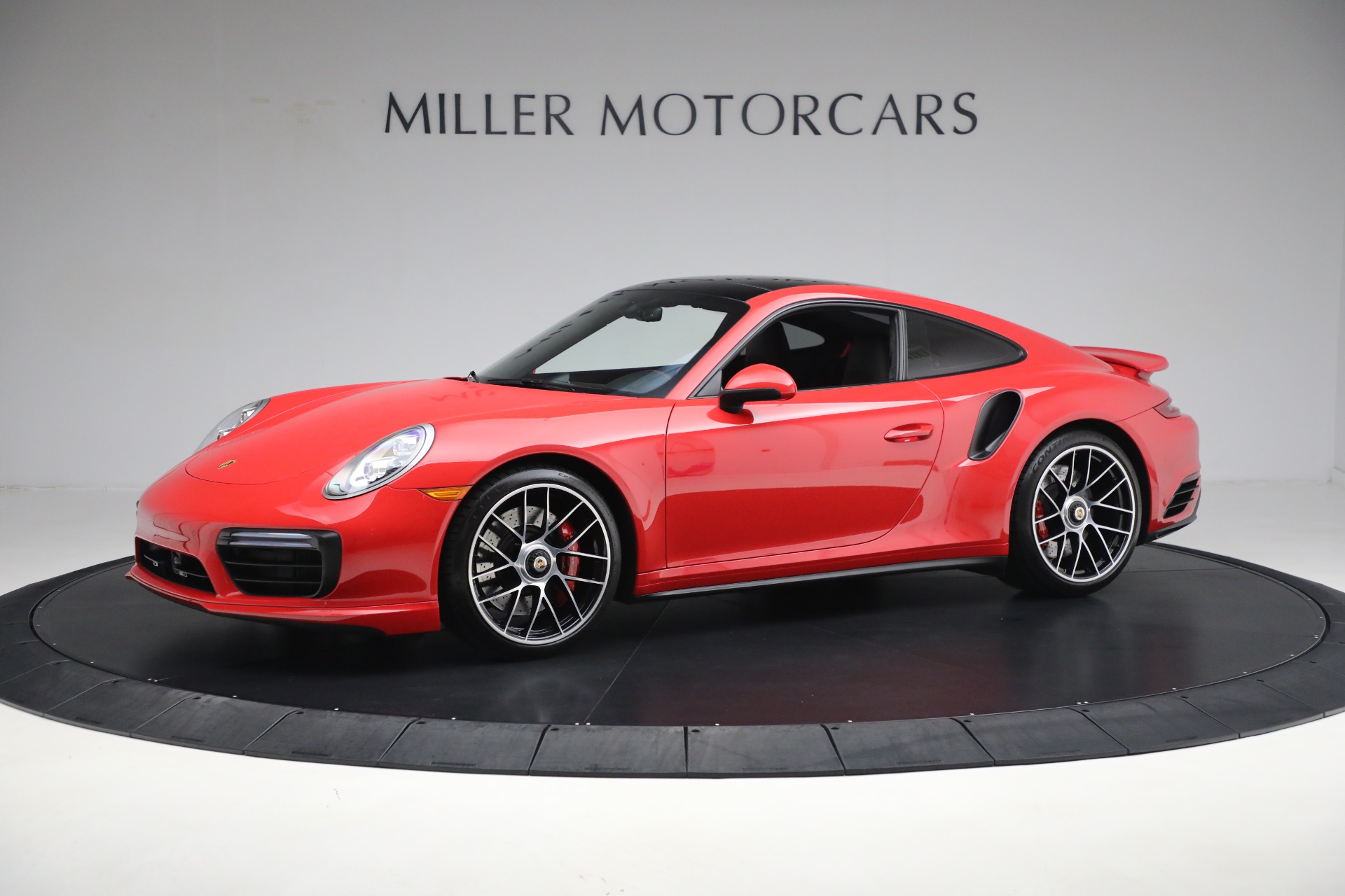 Used-2019-Porsche-911-Turbo