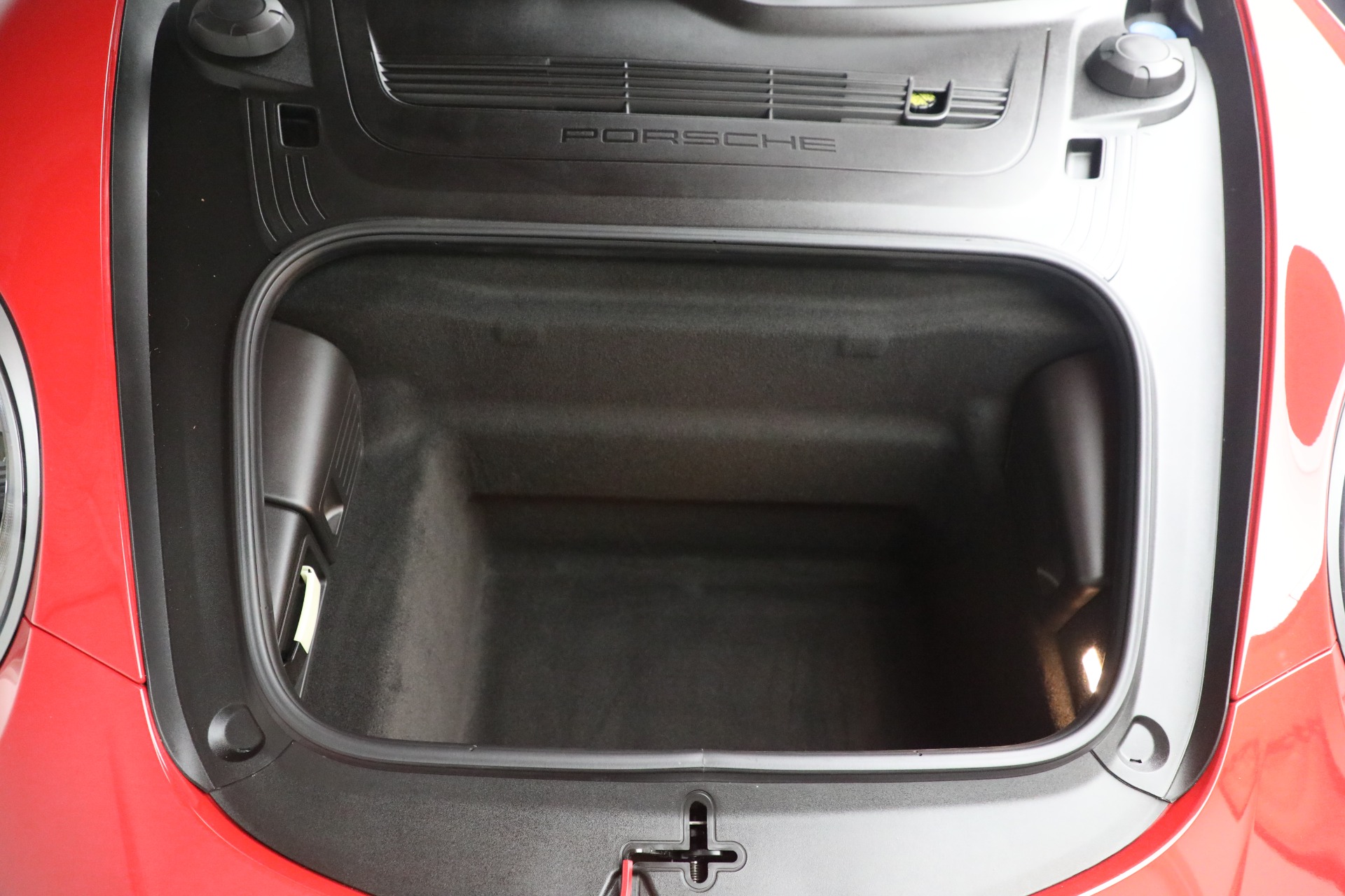 Used-2019-Porsche-911-Turbo