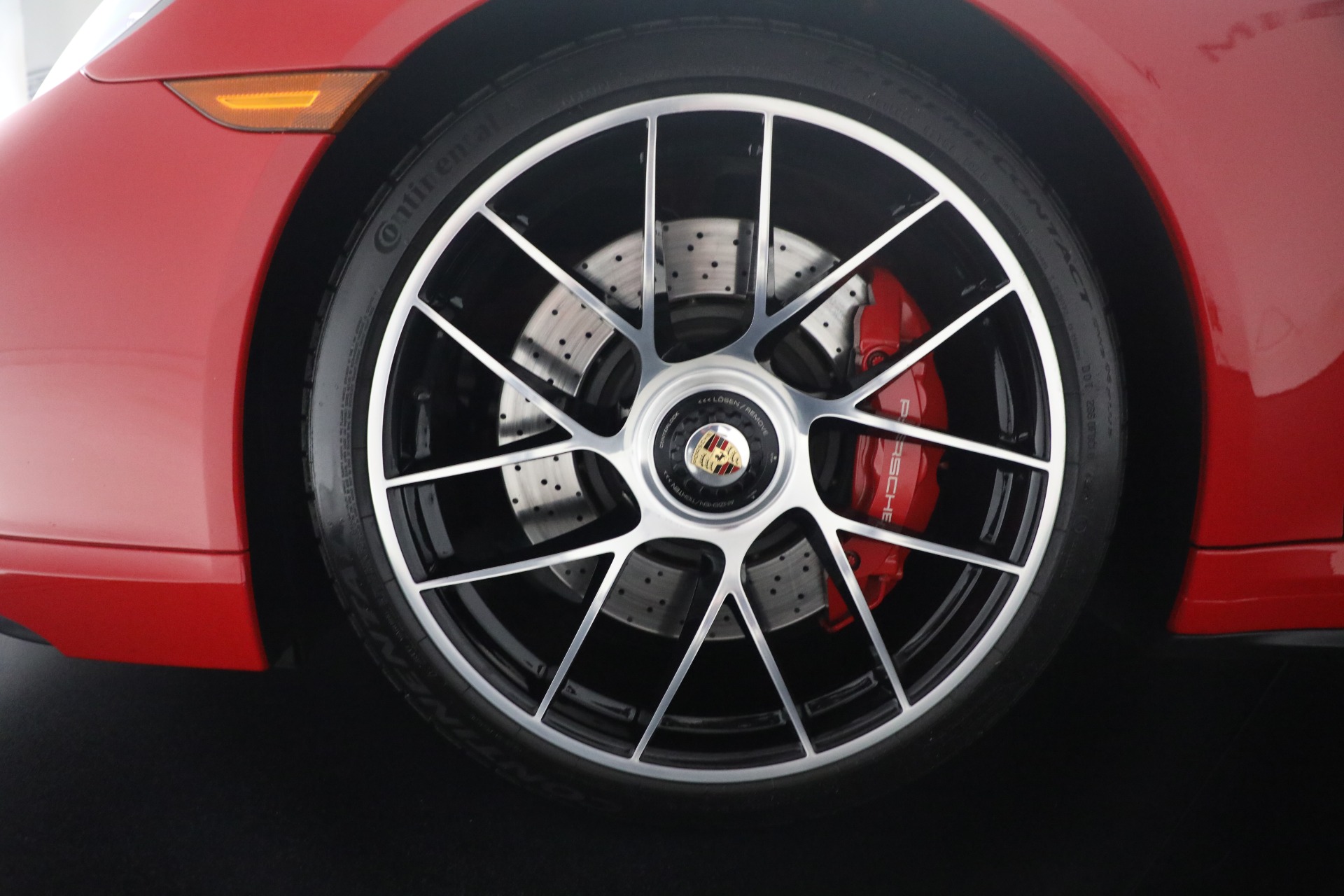 Used-2019-Porsche-911-Turbo