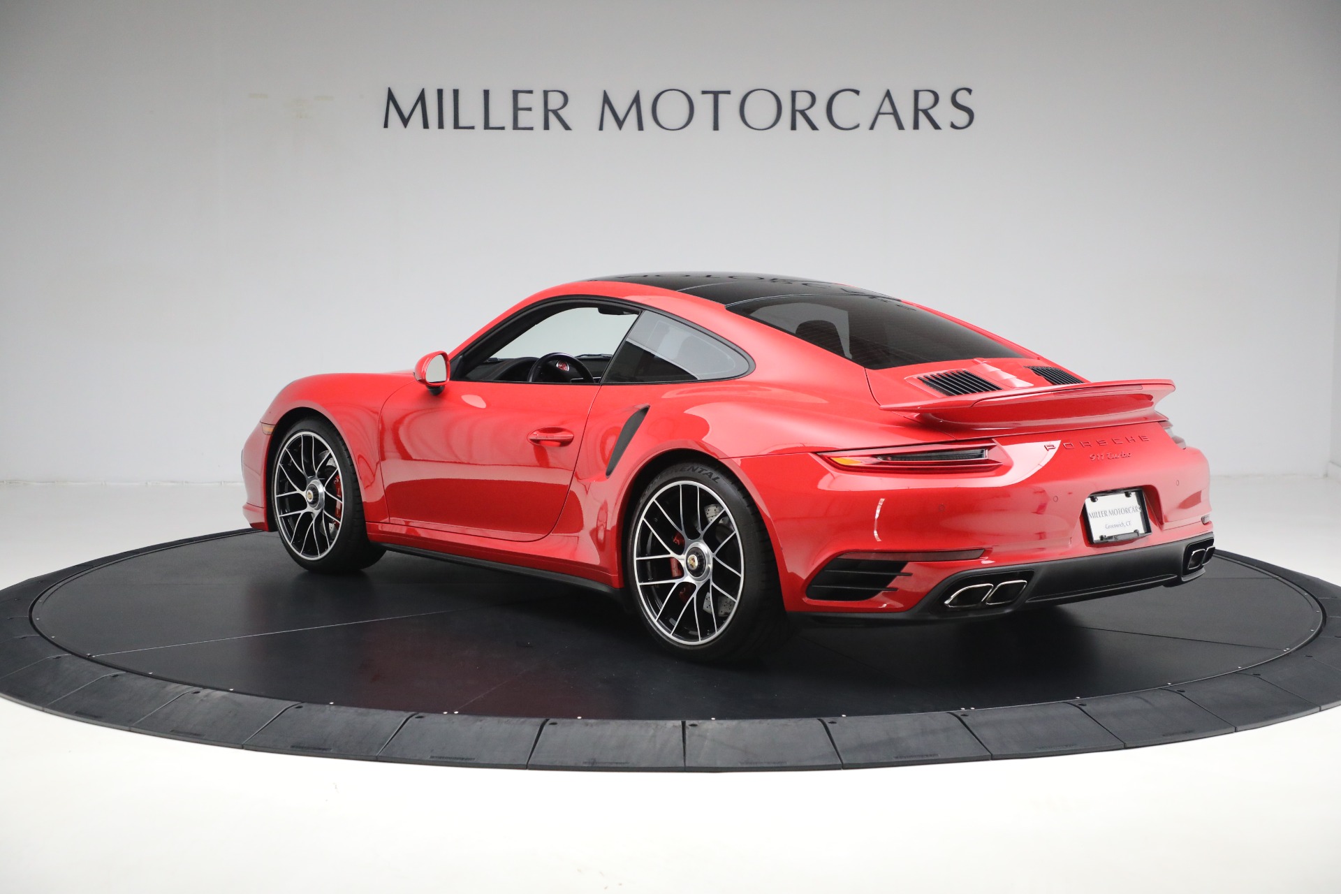 Used-2019-Porsche-911-Turbo