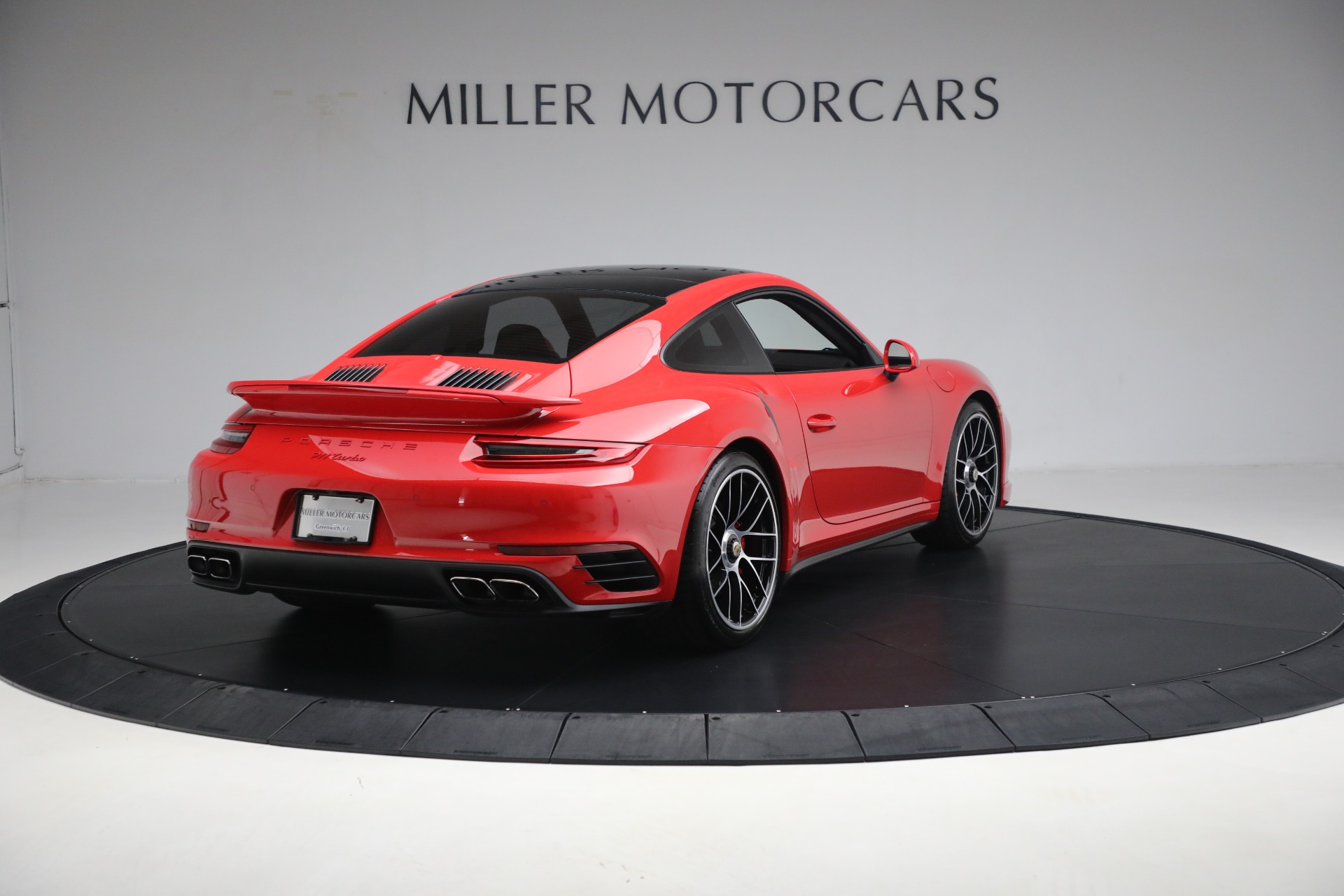 Used-2019-Porsche-911-Turbo