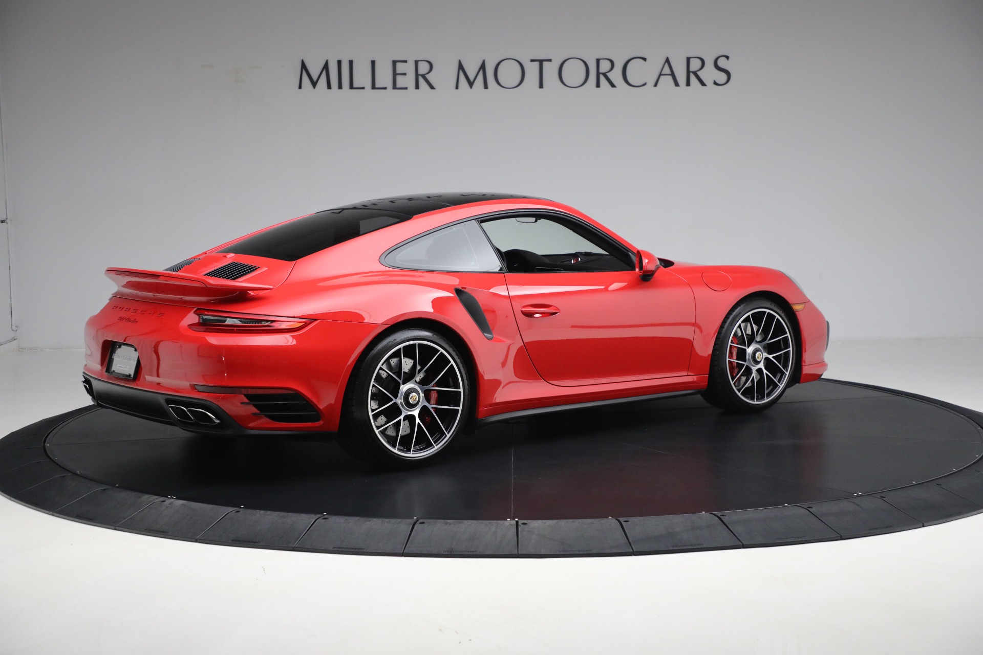 Used-2019-Porsche-911-Turbo