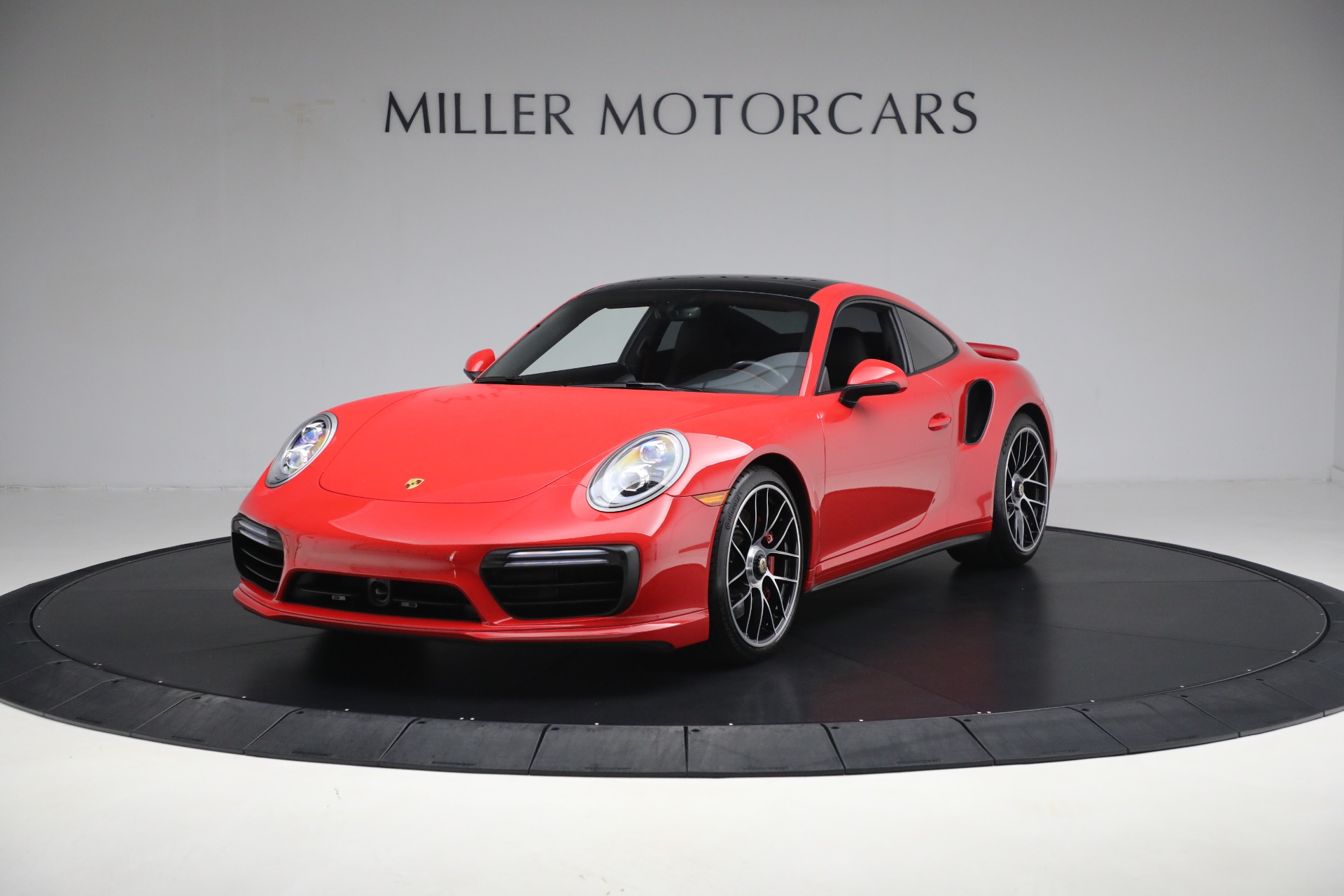 Used-2019-Porsche-911-Turbo