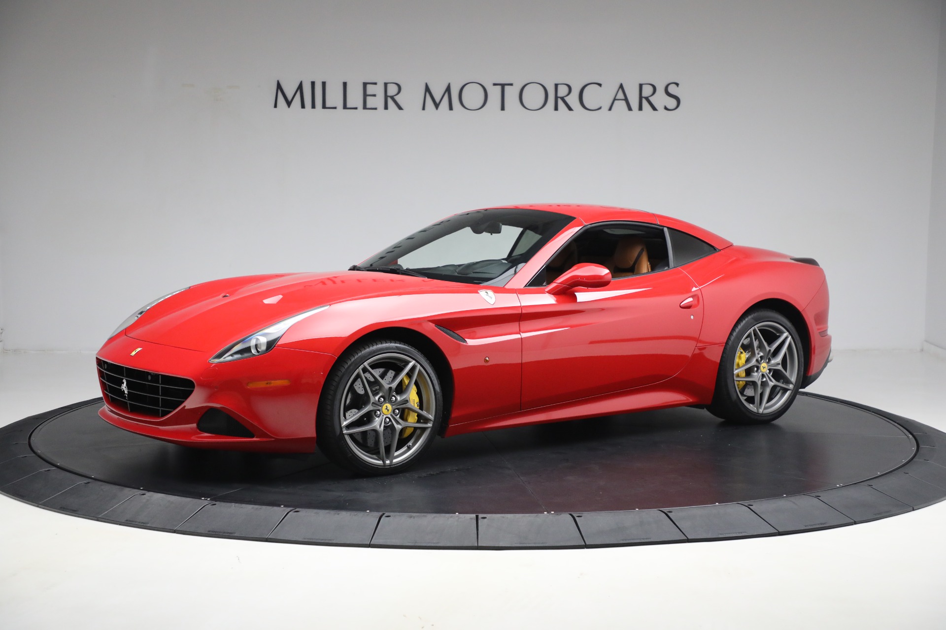 Used-2017-Ferrari-California-T