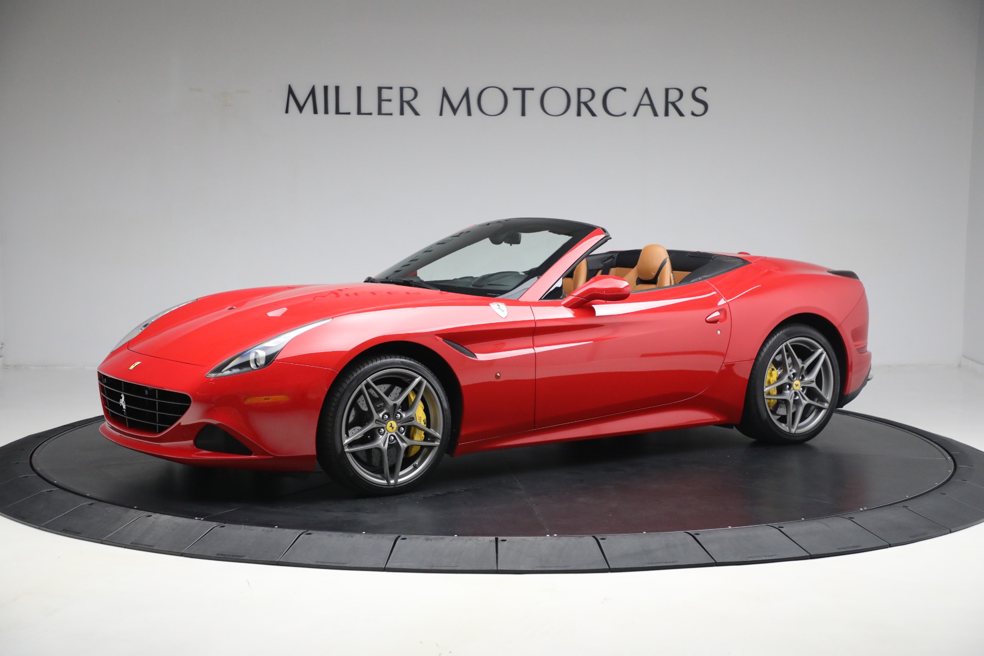 Used-2017-Ferrari-California-T
