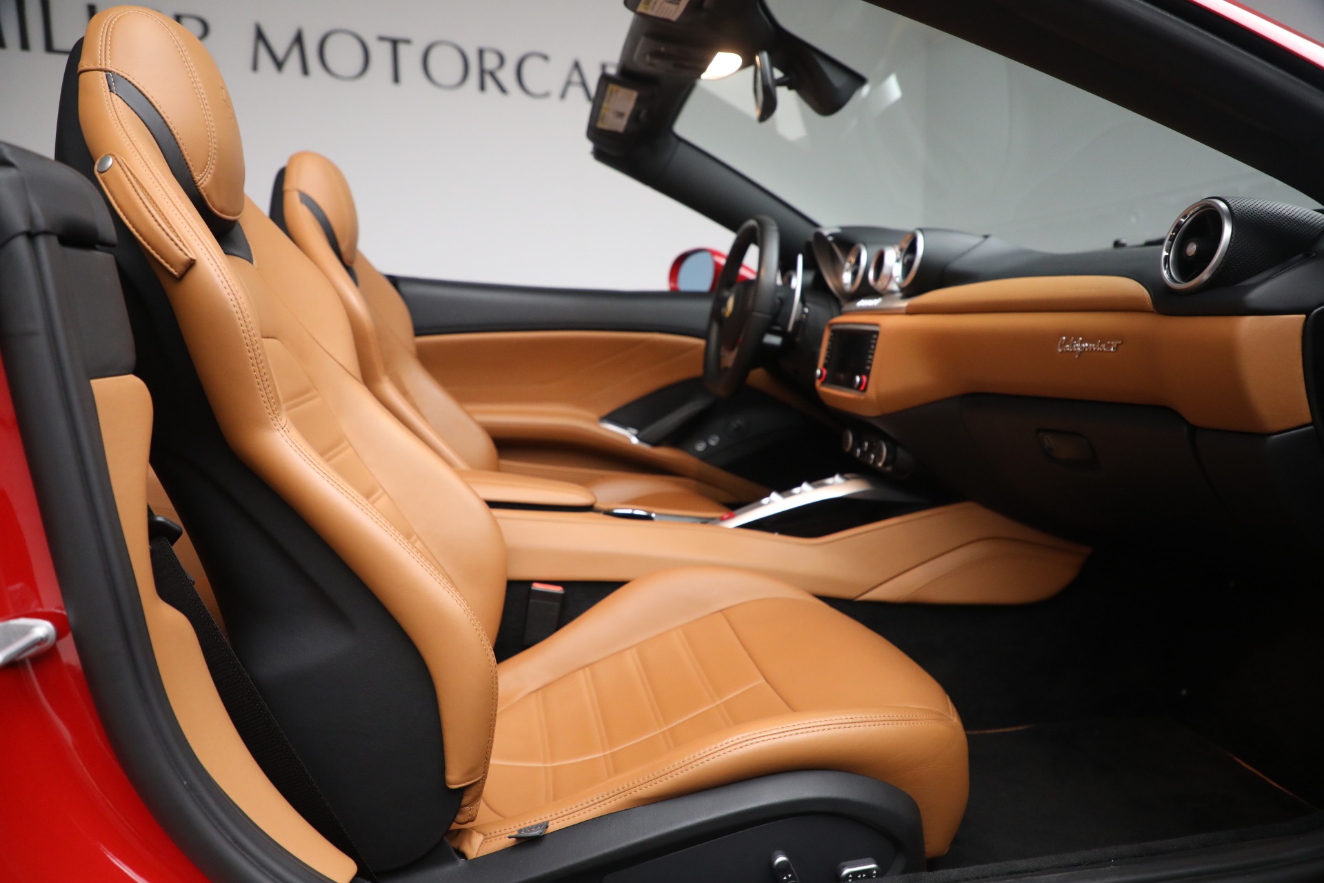 Used-2017-Ferrari-California-T