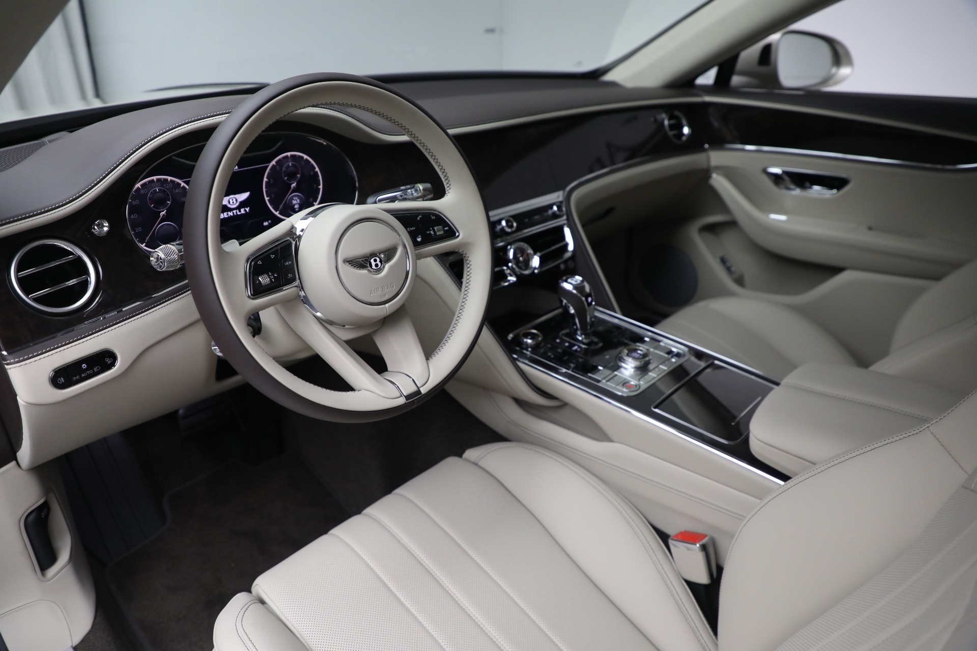 New-2024-Bentley-Flying-Spur-Edition-8