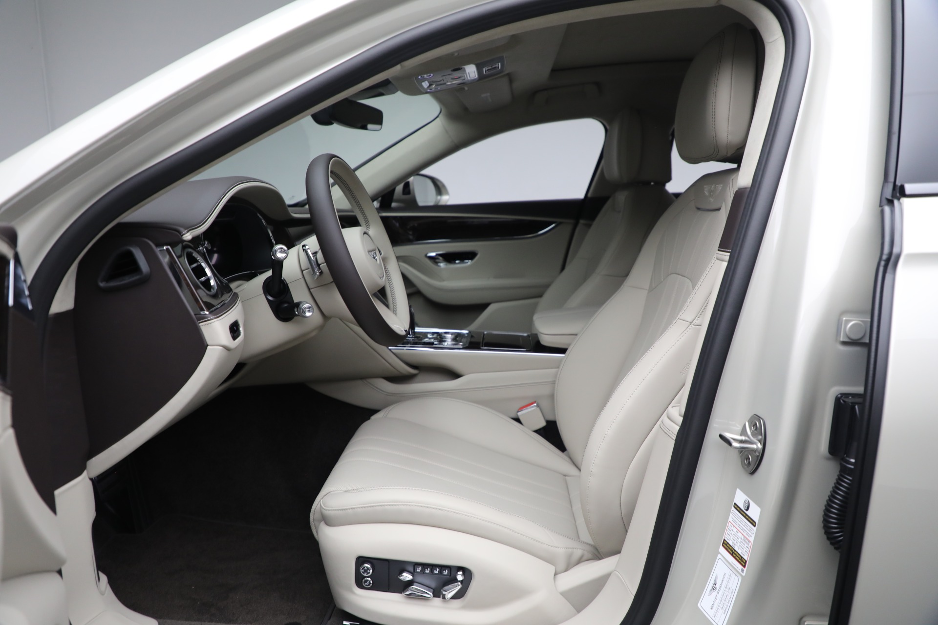 New-2024-Bentley-Flying-Spur-Edition-8