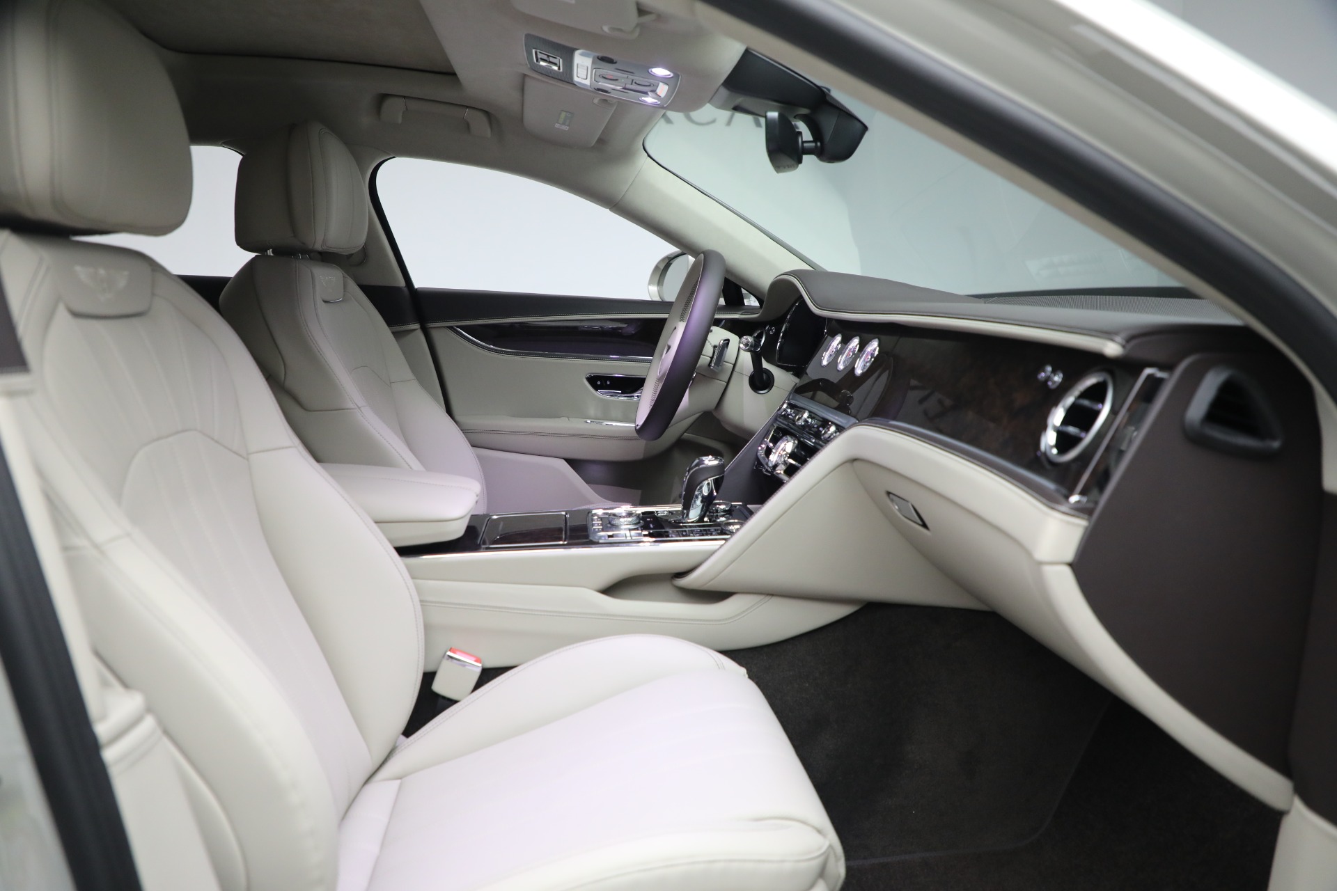 New-2024-Bentley-Flying-Spur-Edition-8