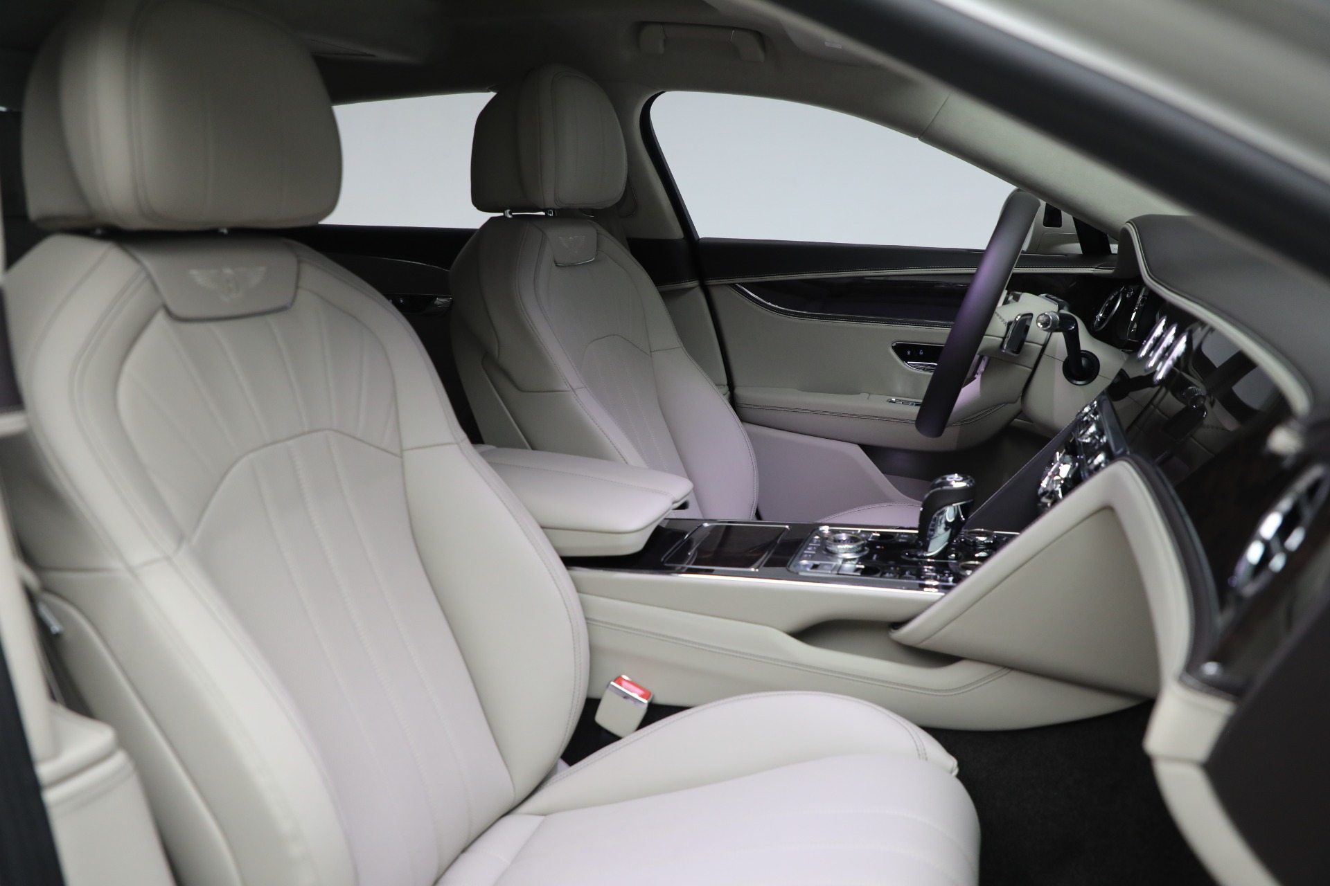 New-2024-Bentley-Flying-Spur-Edition-8