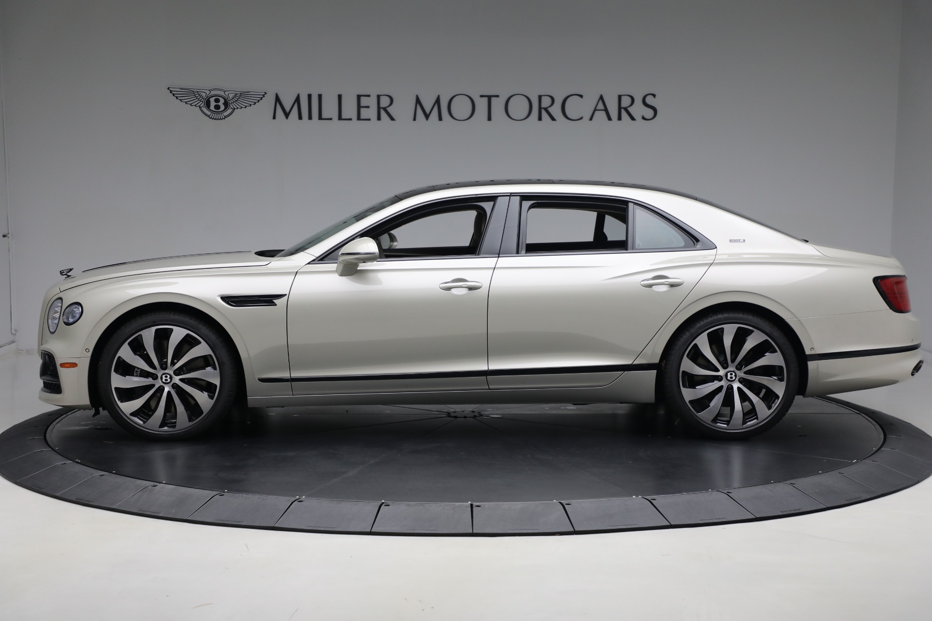 New-2024-Bentley-Flying-Spur-Edition-8