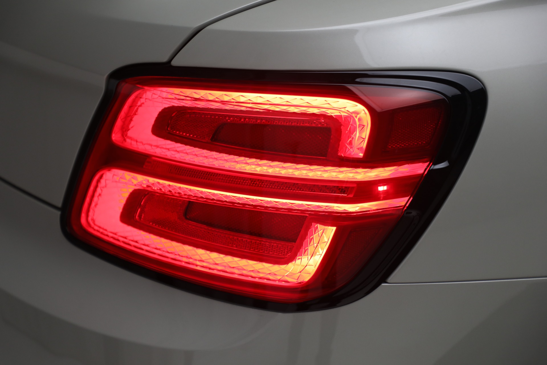 New-2024-Bentley-Flying-Spur-Edition-8