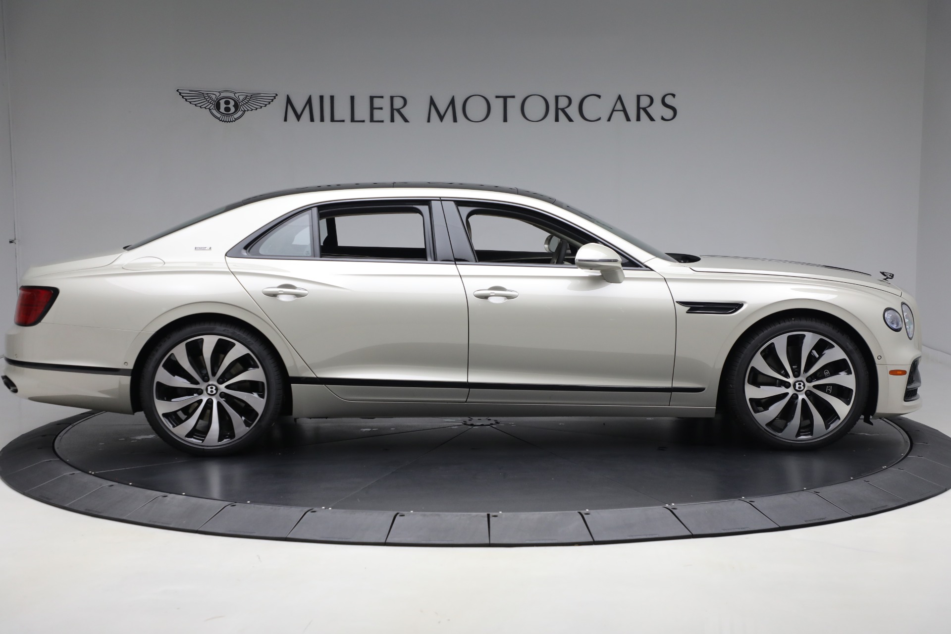 New-2024-Bentley-Flying-Spur-Edition-8