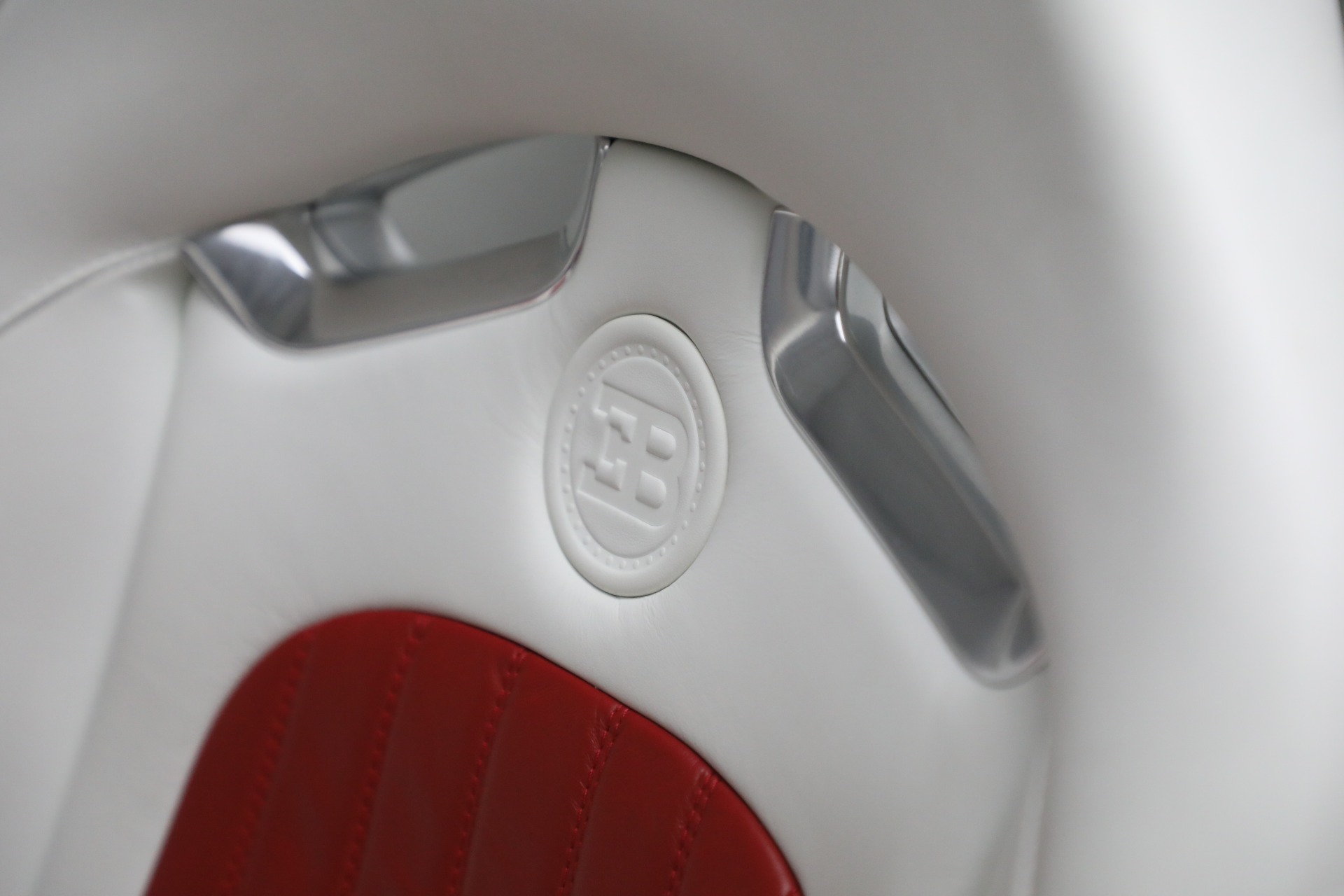 Used-2010-Bugatti-Veyron-164-Grand-Sport