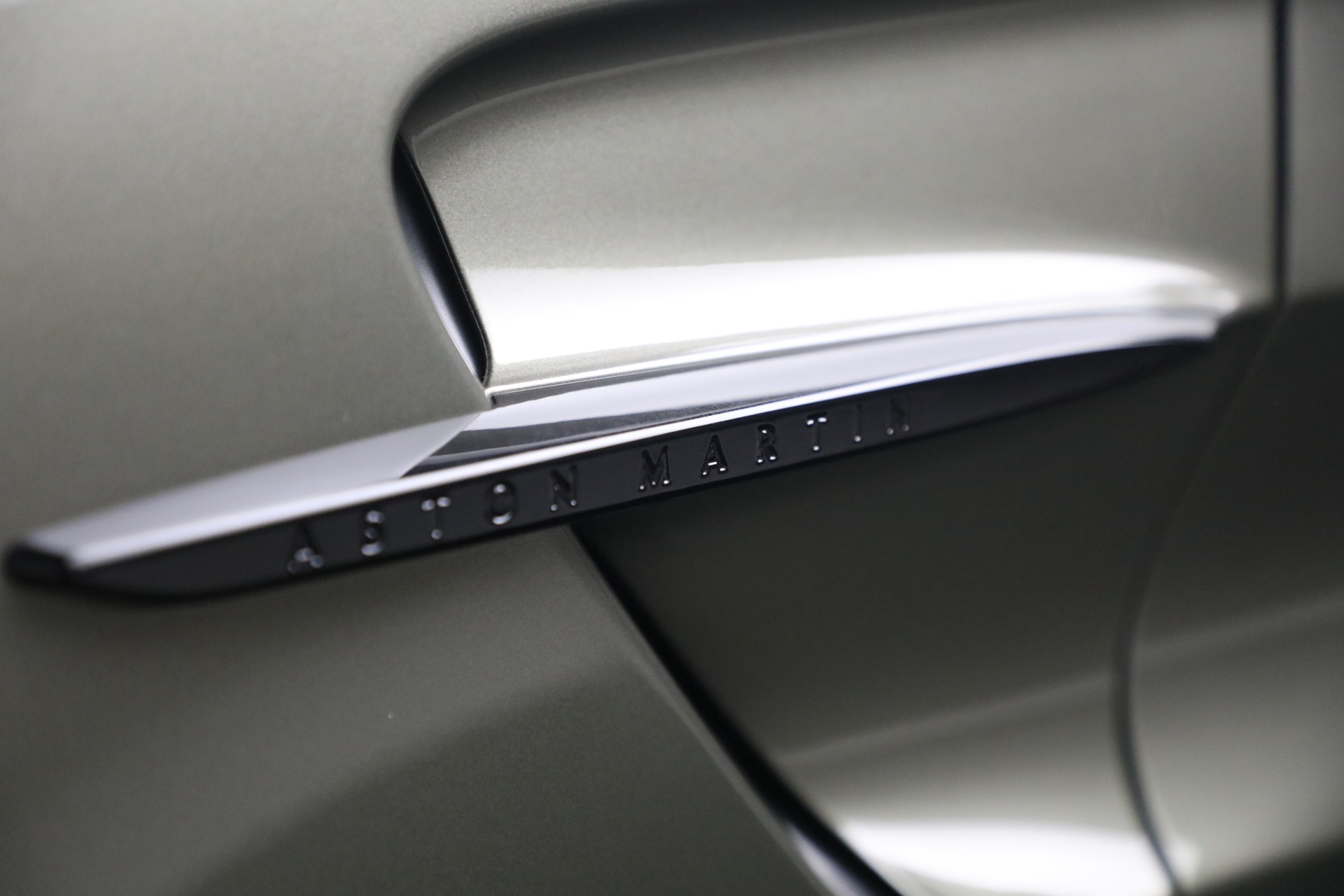 New-2025-Aston-Martin-Vantage