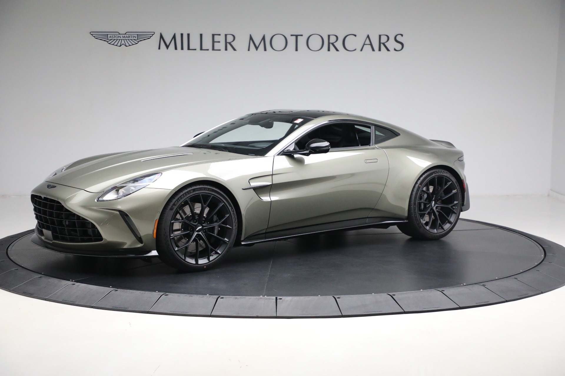 New-2025-Aston-Martin-Vantage