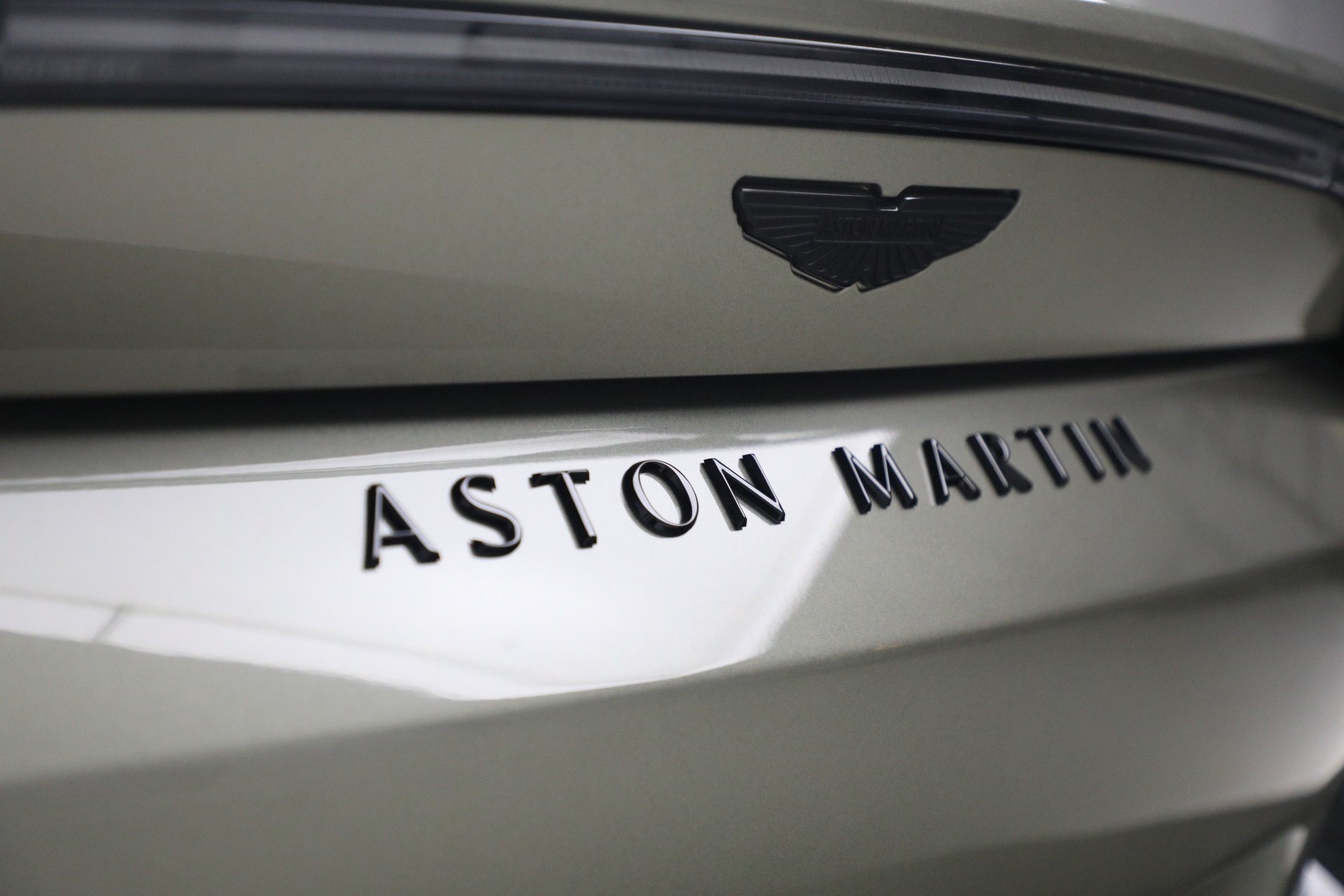 New-2025-Aston-Martin-Vantage