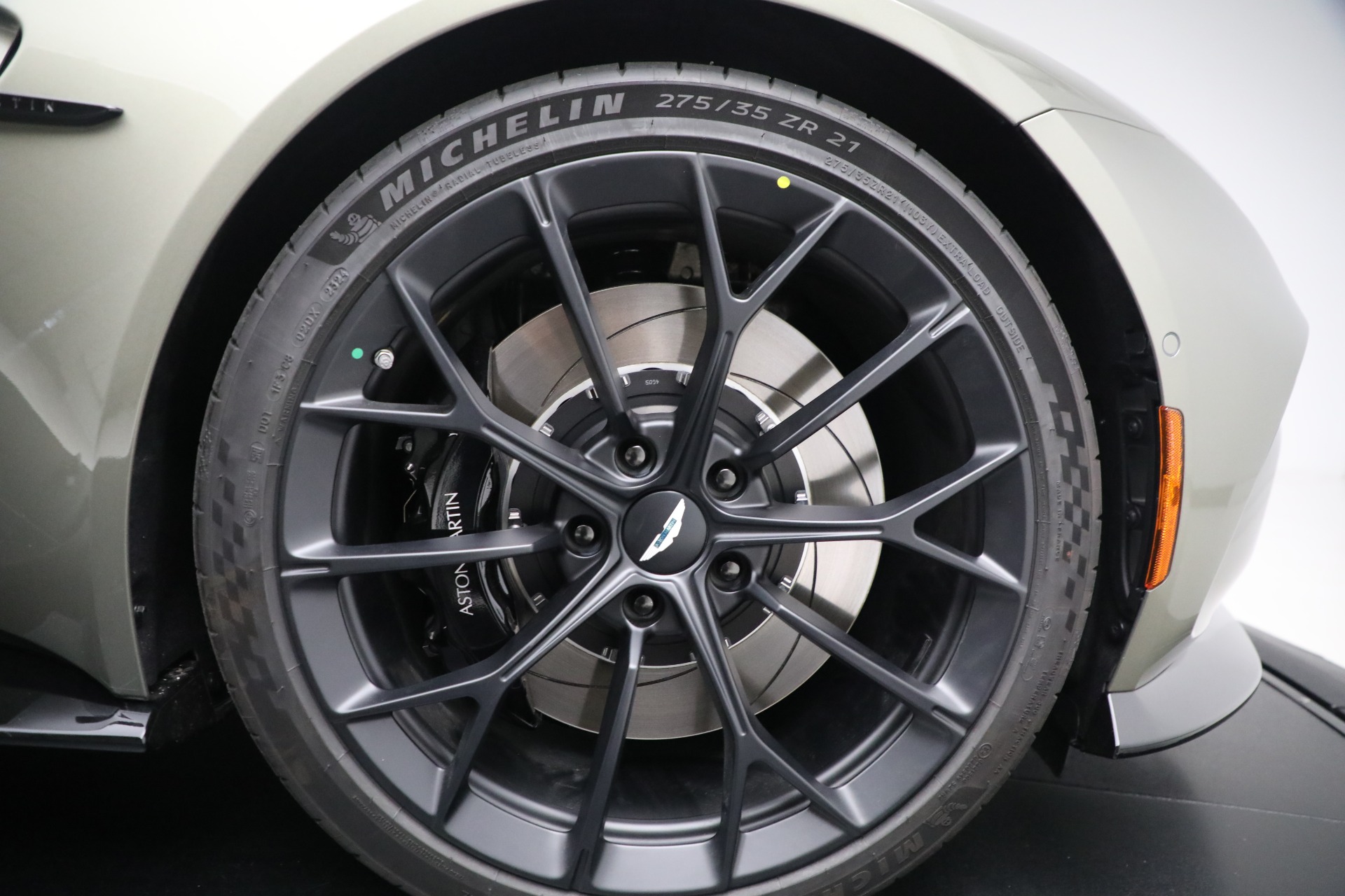 New-2025-Aston-Martin-Vantage