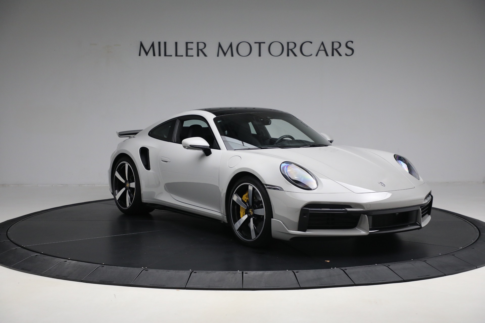 Used-2022-Porsche-911-Turbo-S