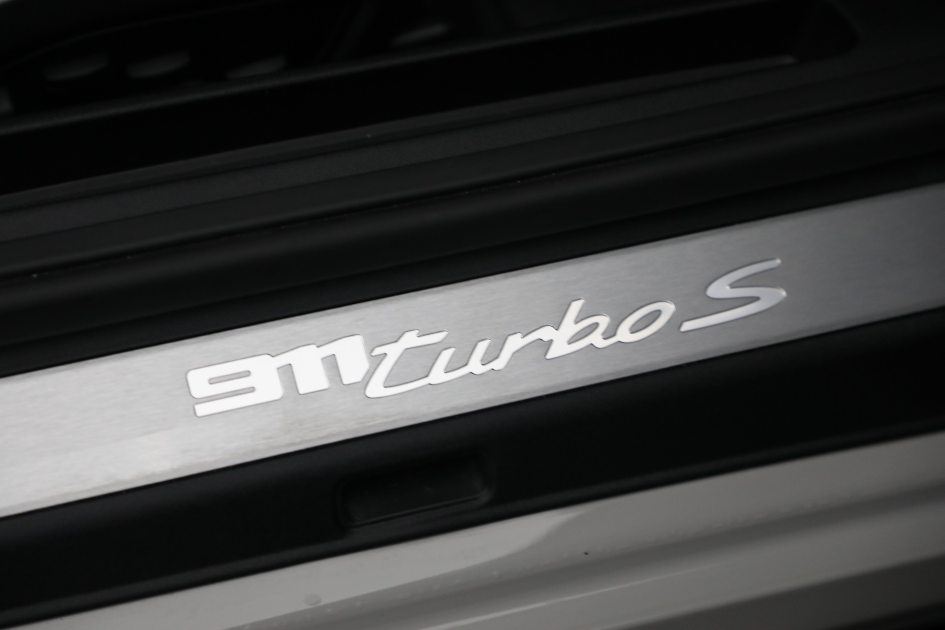 Used-2022-Porsche-911-Turbo-S