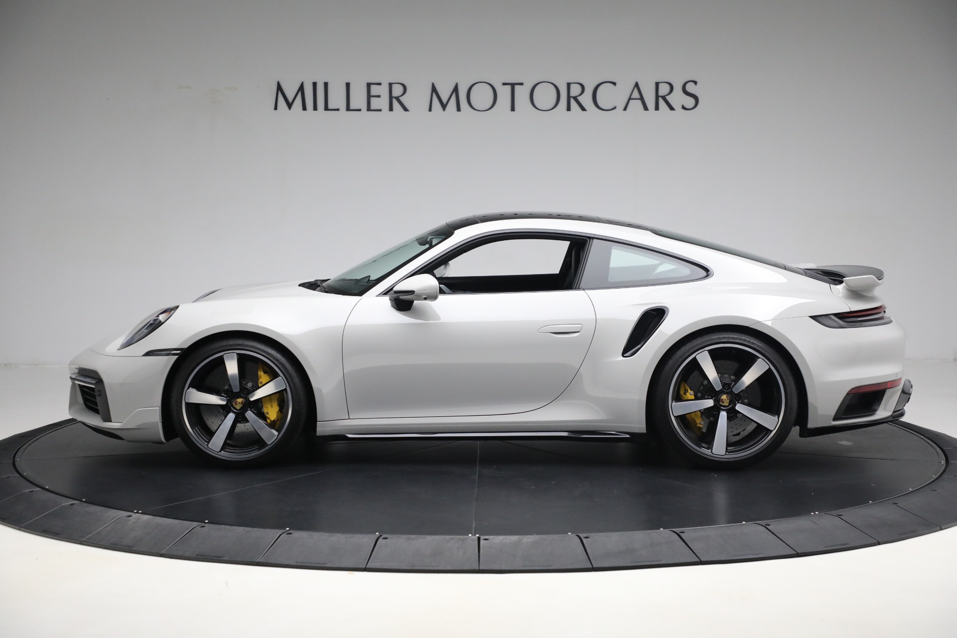 Used-2022-Porsche-911-Turbo-S