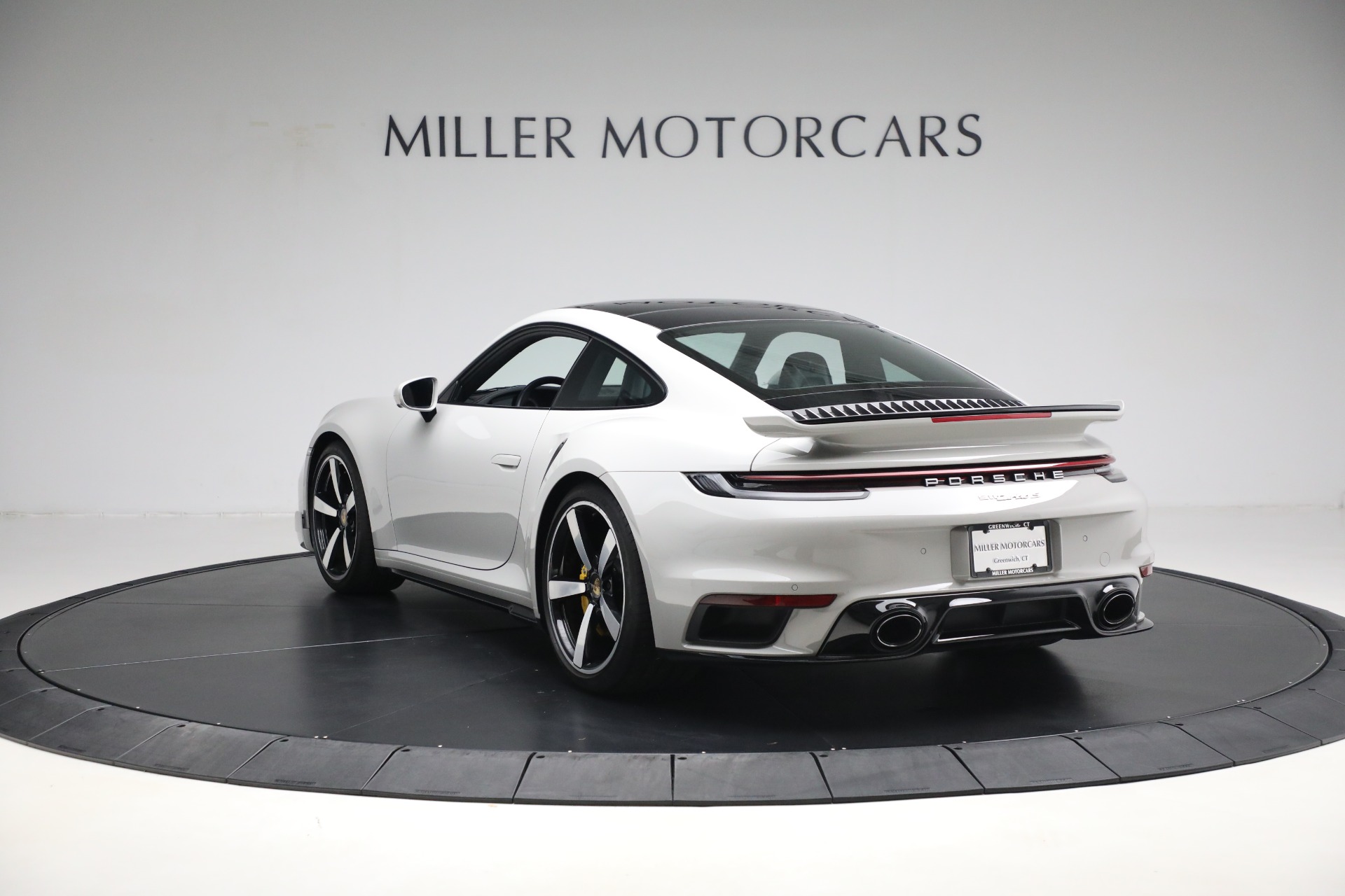 Used-2022-Porsche-911-Turbo-S