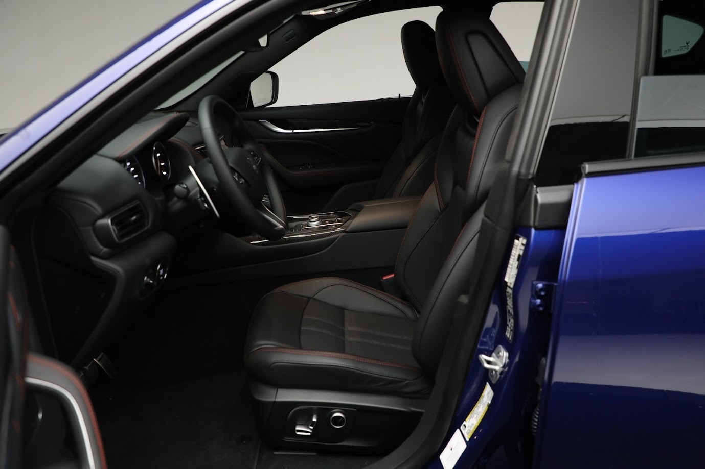 New-2024-Maserati-Levante-Modena-Ultima