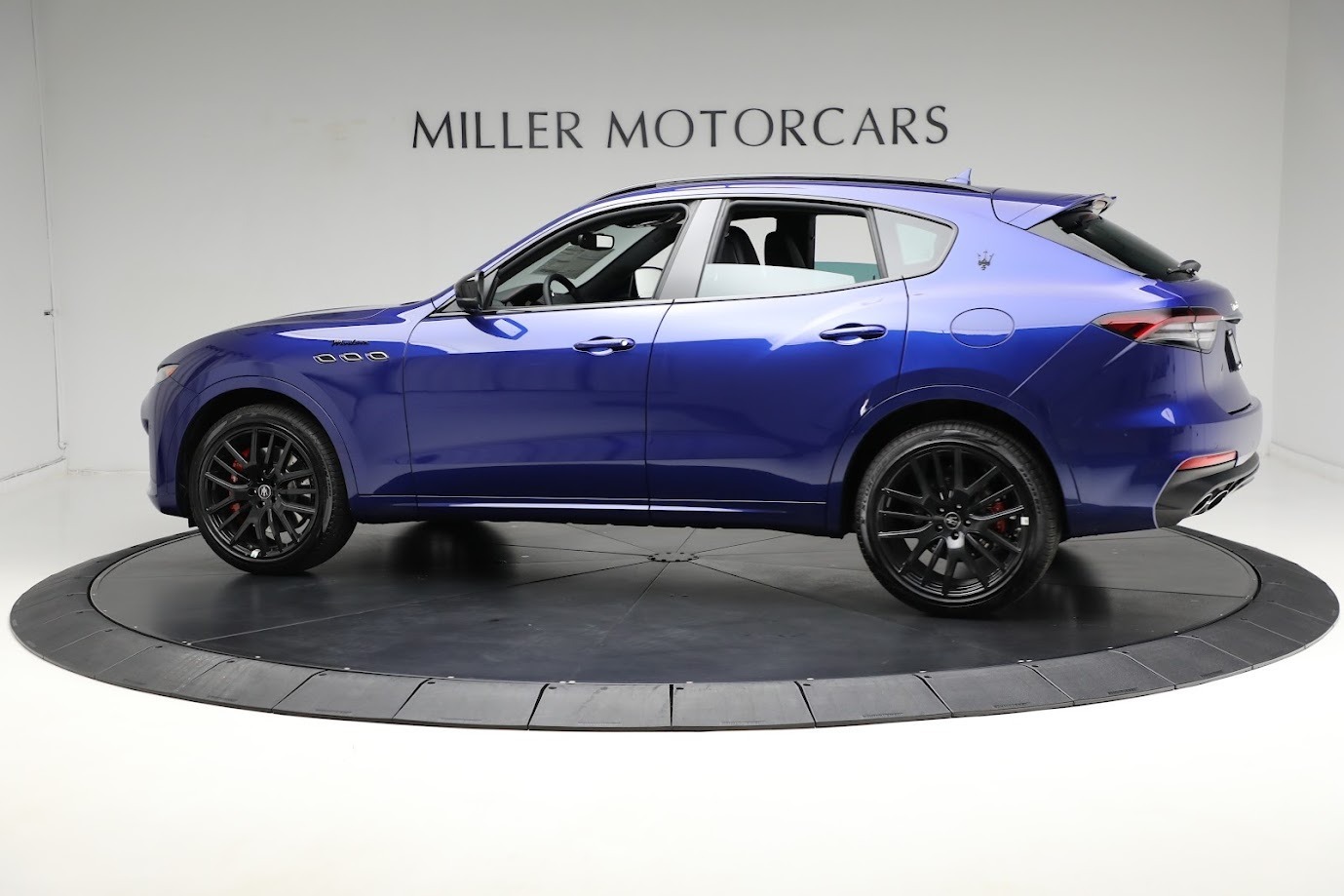 New-2024-Maserati-Levante-Modena-Ultima