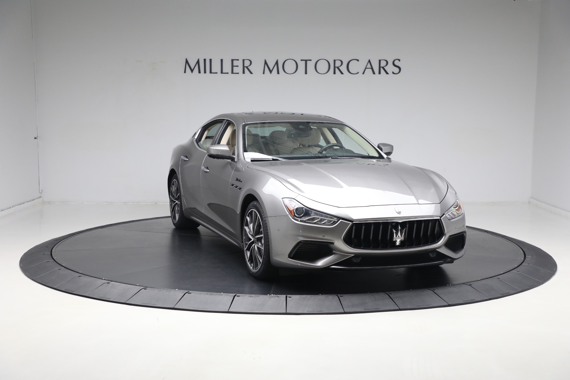 Used-2022-Maserati-Ghibli-Modena-Q4