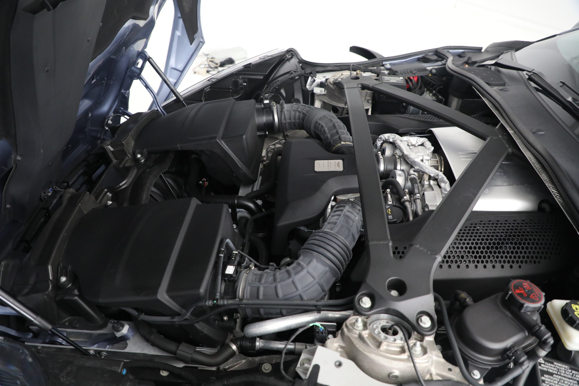 Used-2022-Aston-Martin-DB11-Volante