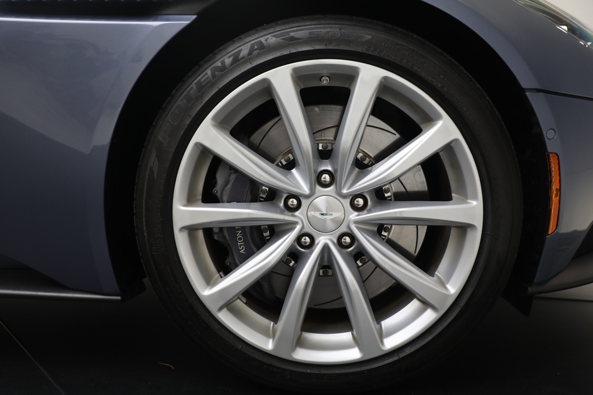 Used-2022-Aston-Martin-DB11-Volante