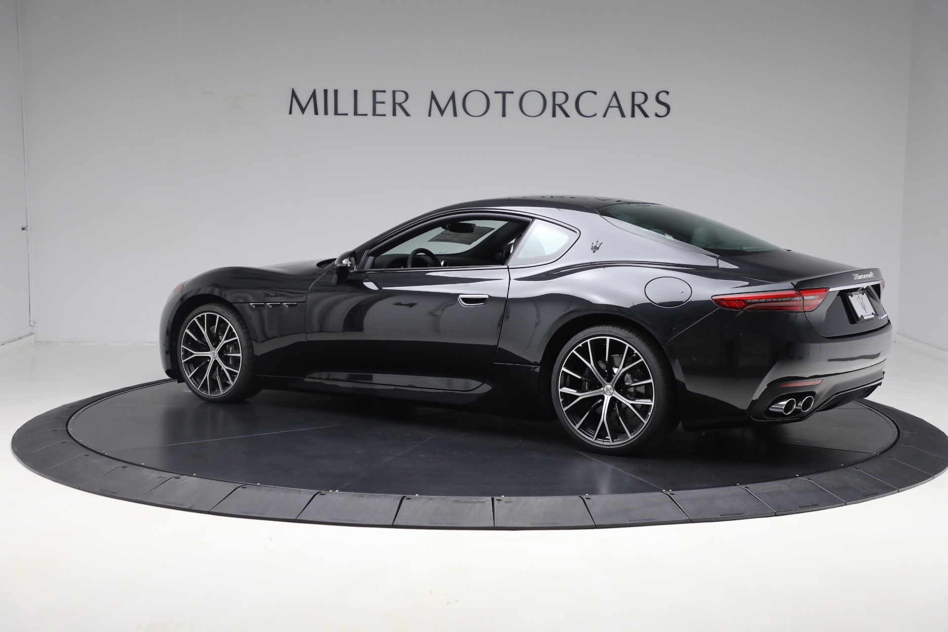 New-2024-Maserati-GranTurismo-Modena